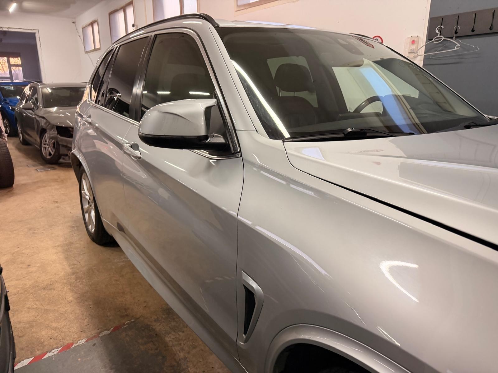 BMW X5 xDrive 40d Steptronic 7 Plätze M-paket-image-1