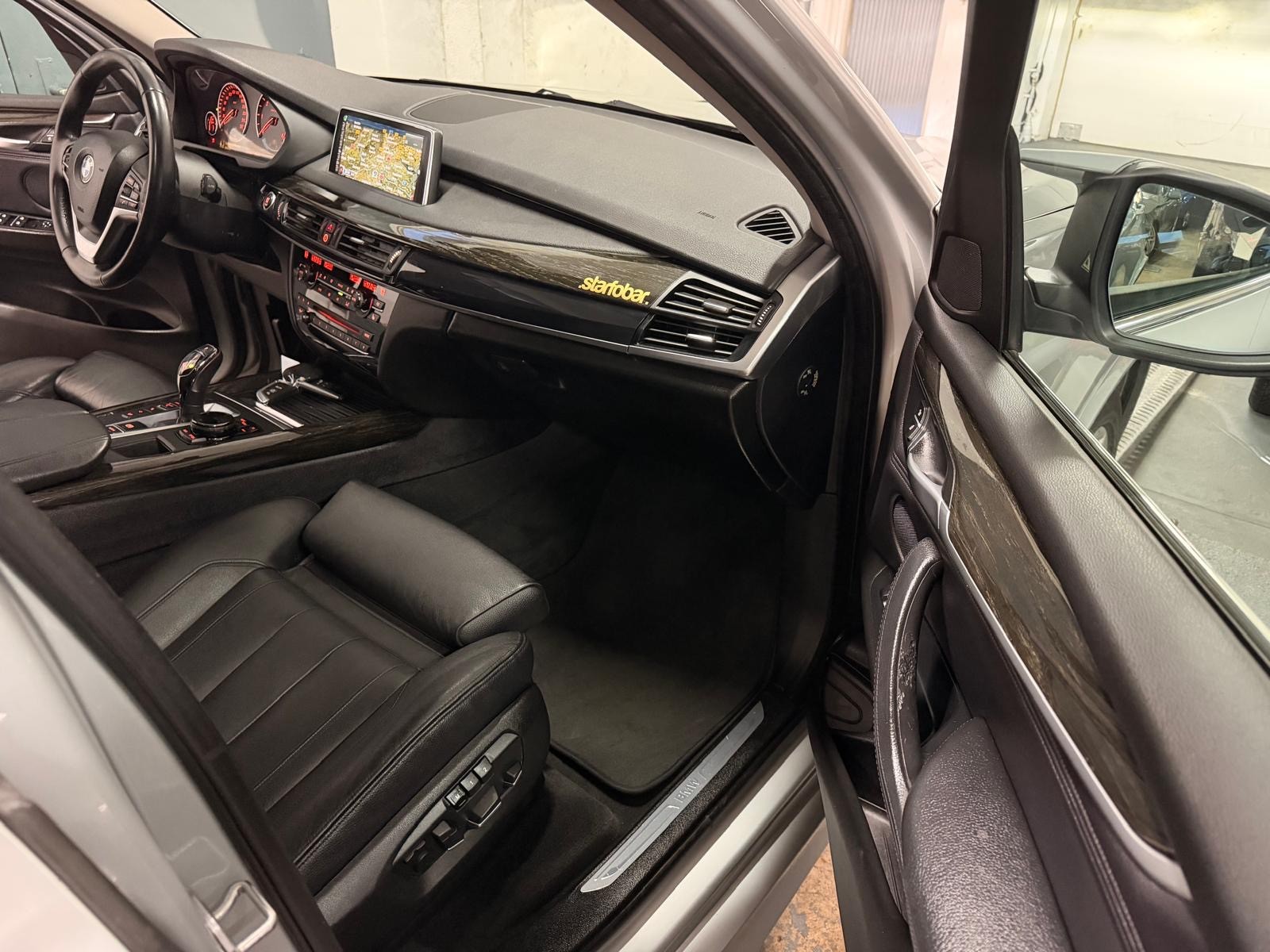 BMW X5 xDrive 40d Steptronic 7 Plätze M-paket-image-13
