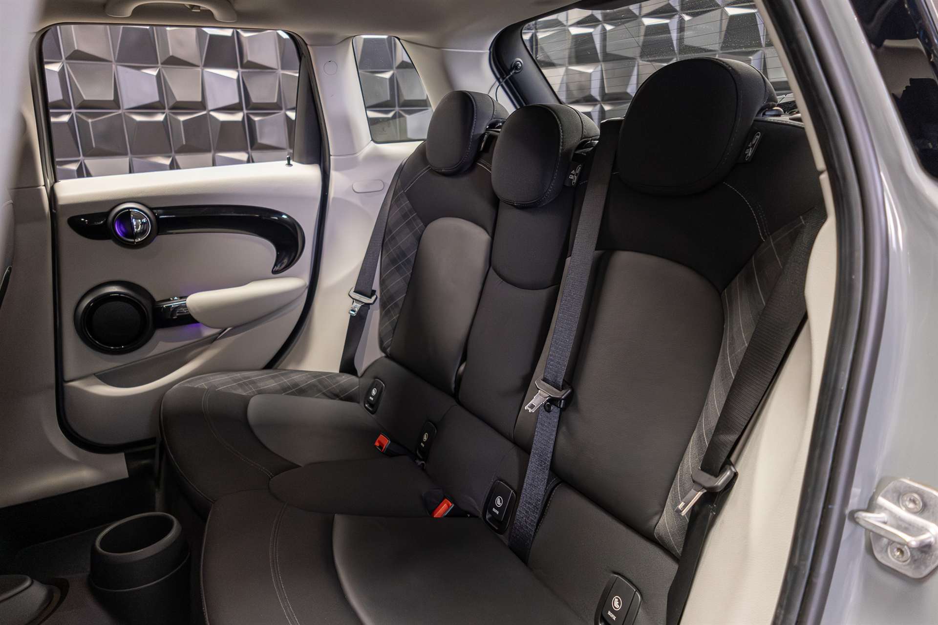 MINI Cooper S-image-22