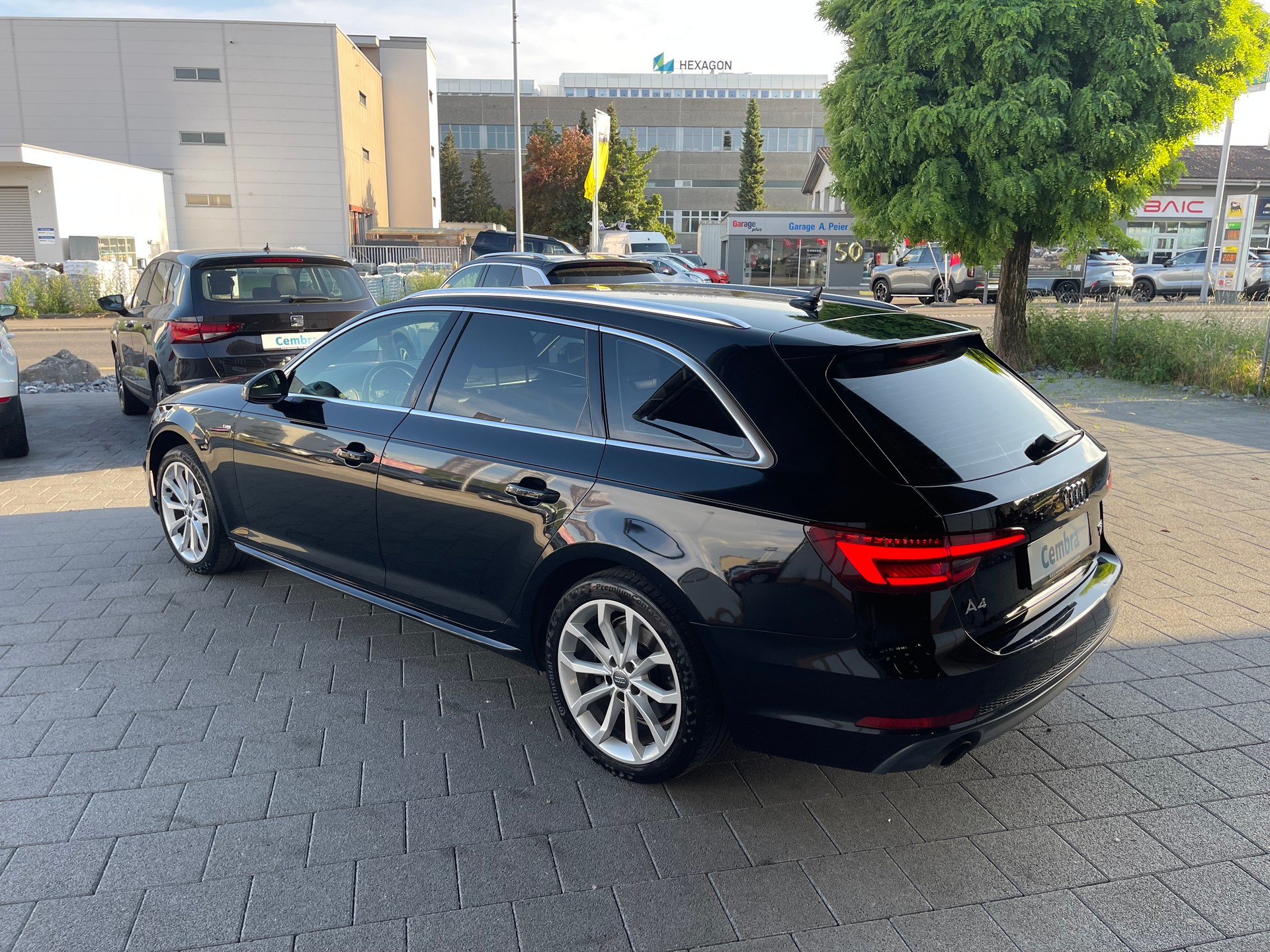 AUDI A4 Avant 2.0 TFSI S-Line S-tronic-image-7