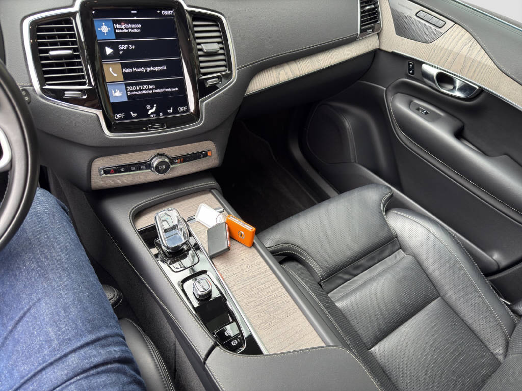 VOLVO XC90 2.0 T8 TE Inscription 7P. eAWD-image-11