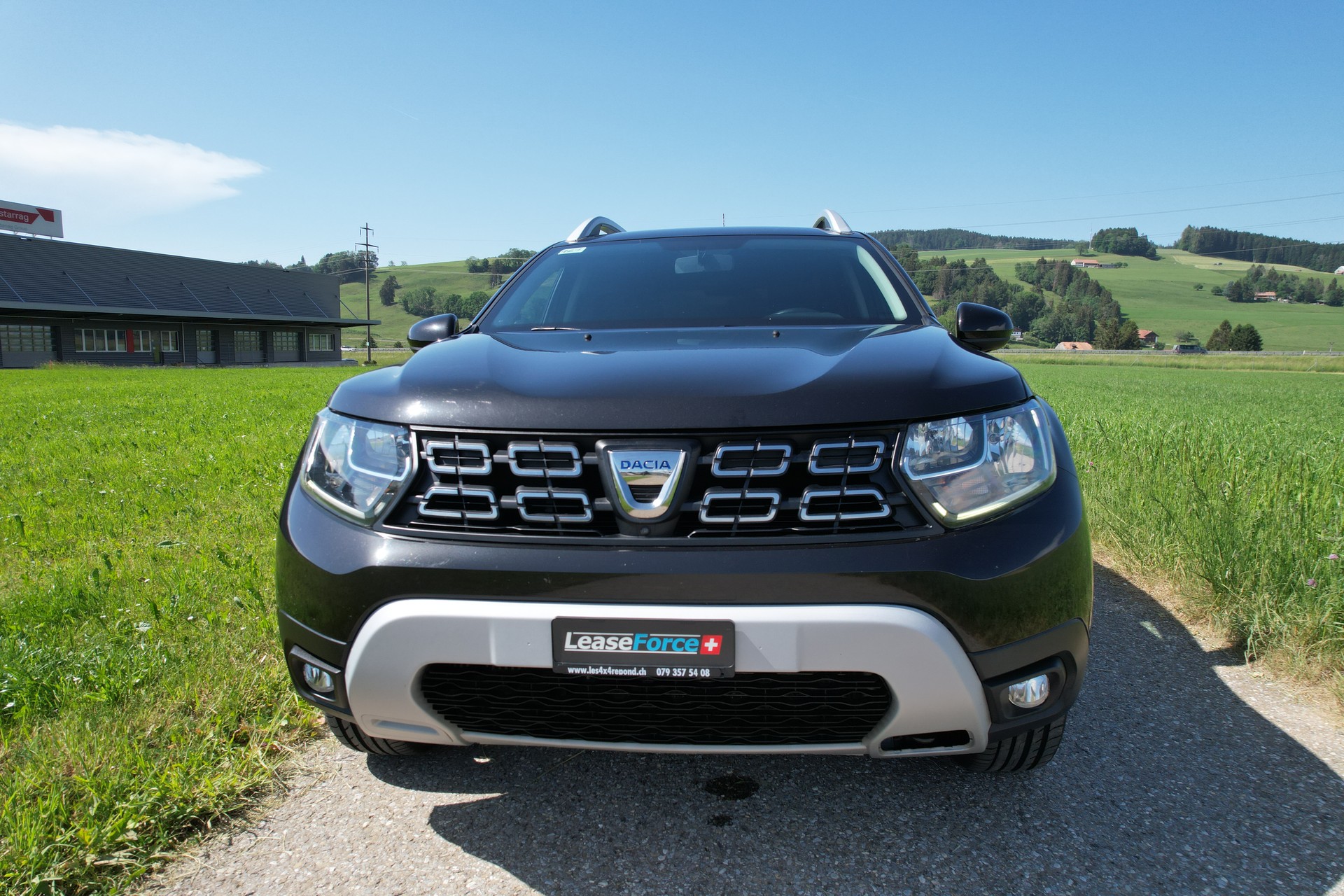 DACIA Duster TCe 150 Celebration 4x4-image-2