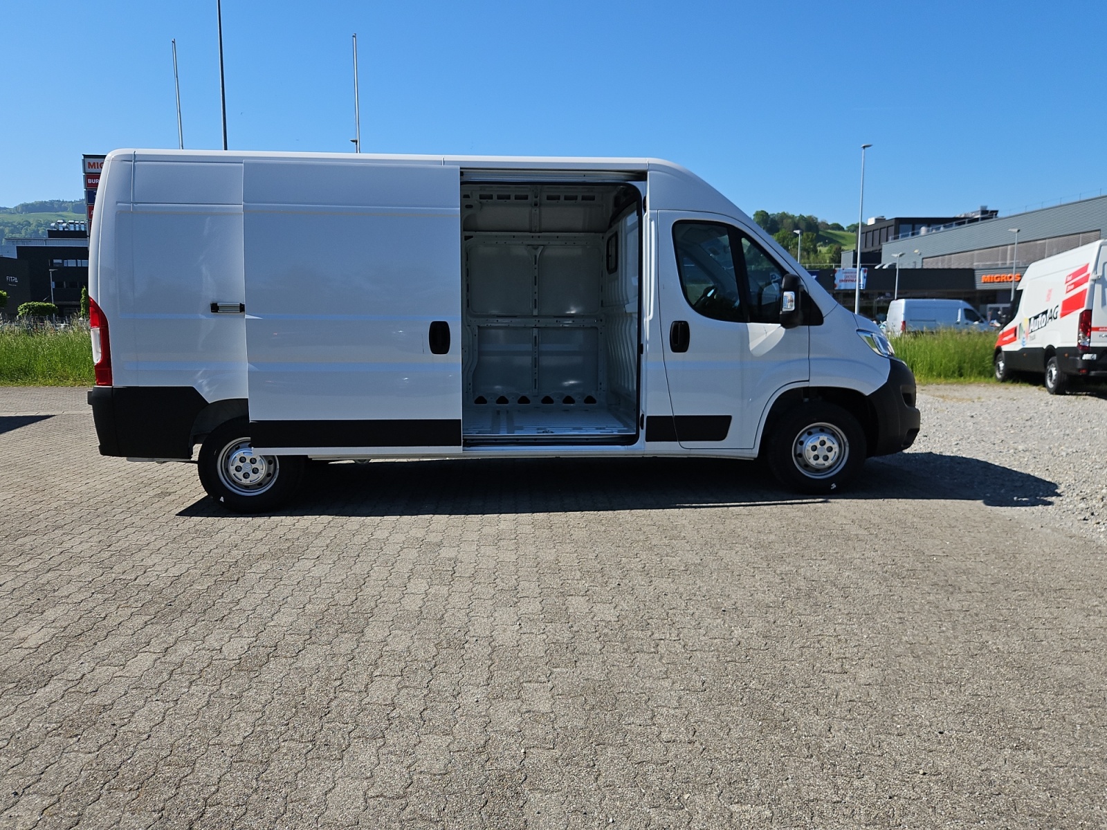CITROEN Jumper 33 2.2 BlueHDi 140 L3H2-image-4