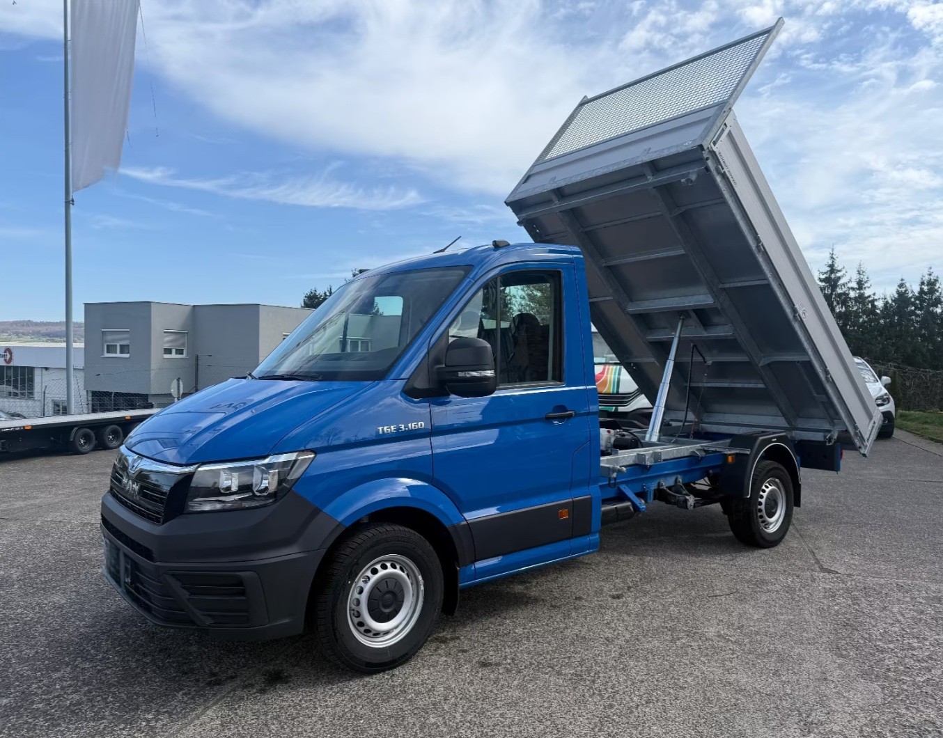 MAN TGE 3.160 4x2 SB Einzelkabine 3-Seitenkipper kurz-image-0
