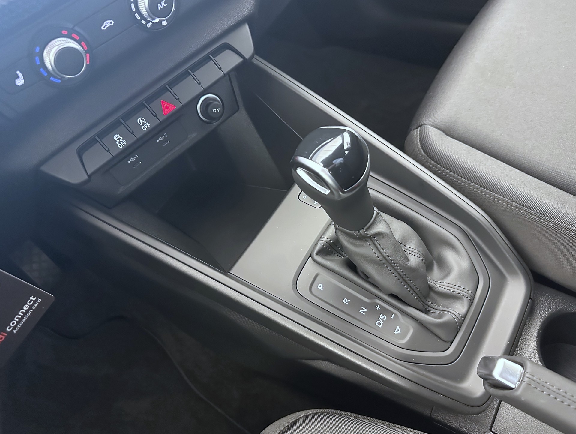 AUDI A1 Sportback 30 TFSI Attraction S-tronic-image-11
