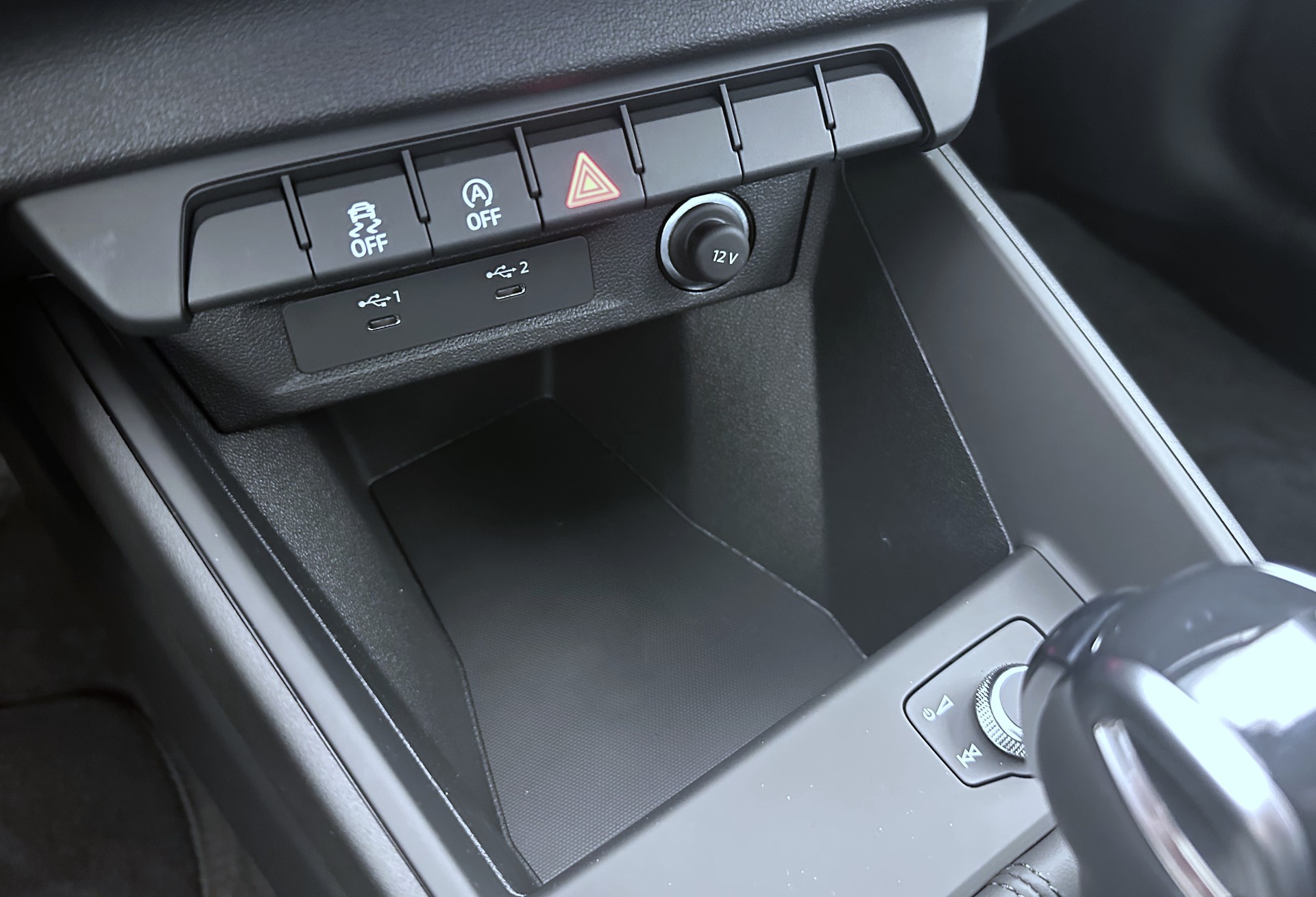 AUDI A1 Sportback 30 TFSI Attraction S-tronic-image-12