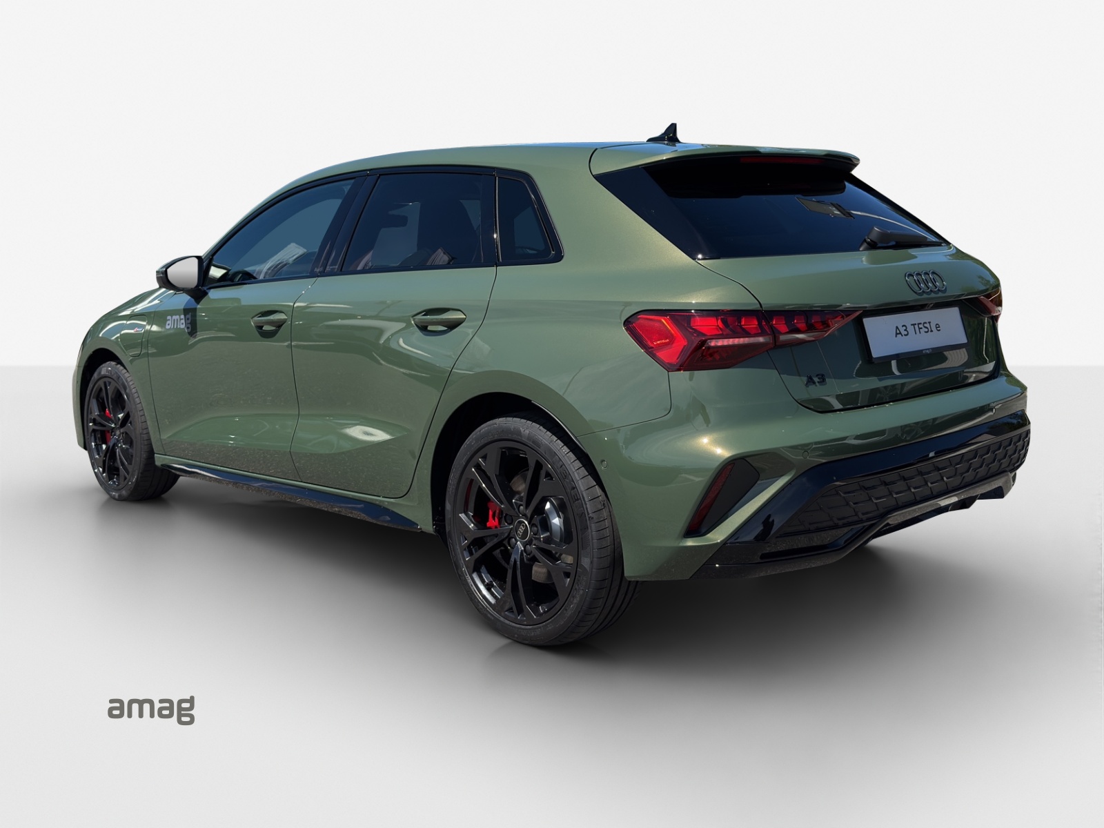 AUDI A3 Sportback TFSI e 200 kW S line S tronic-image-2