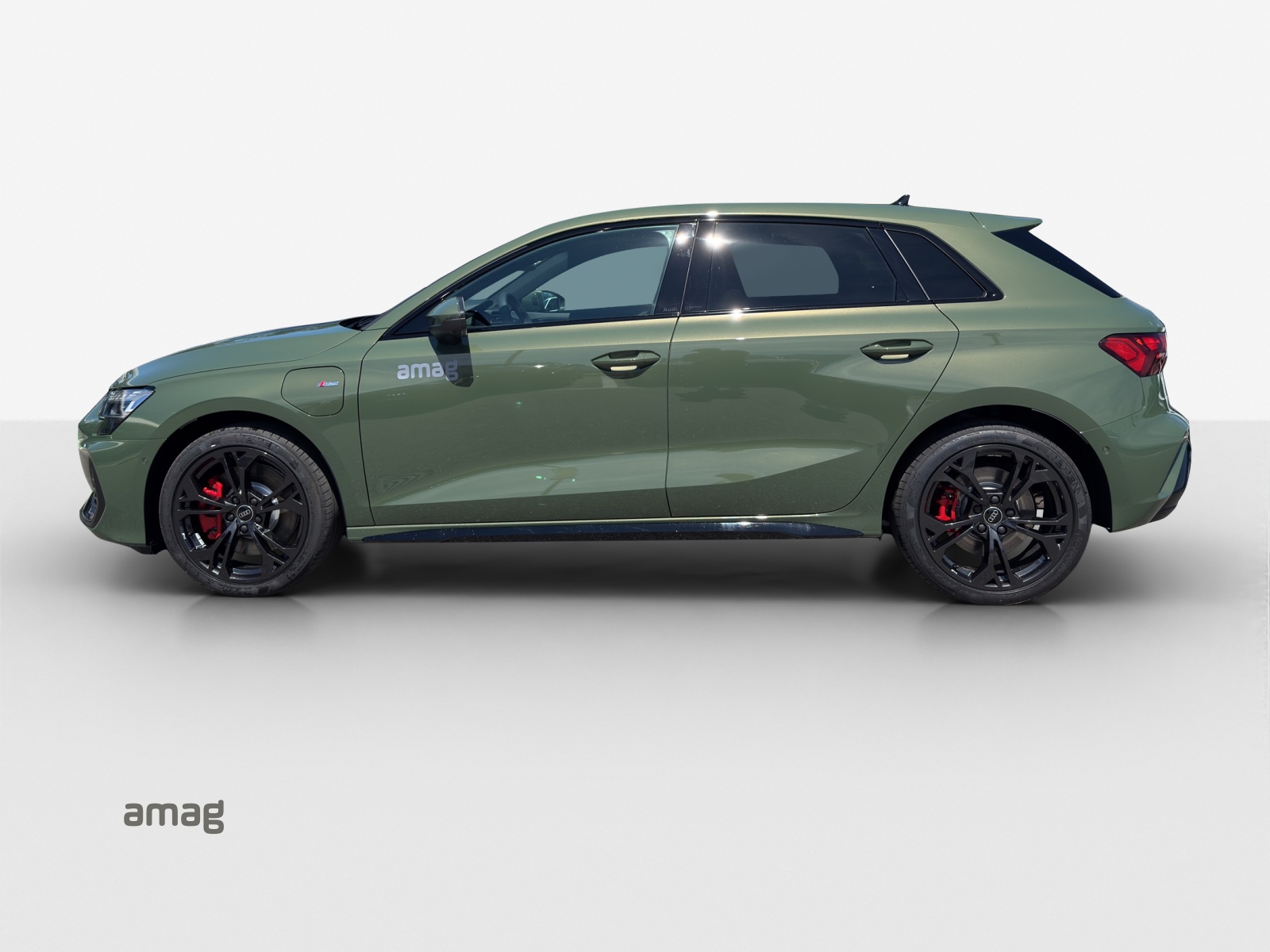 AUDI A3 Sportback TFSI e 200 kW S line S tronic-showroom-element-1