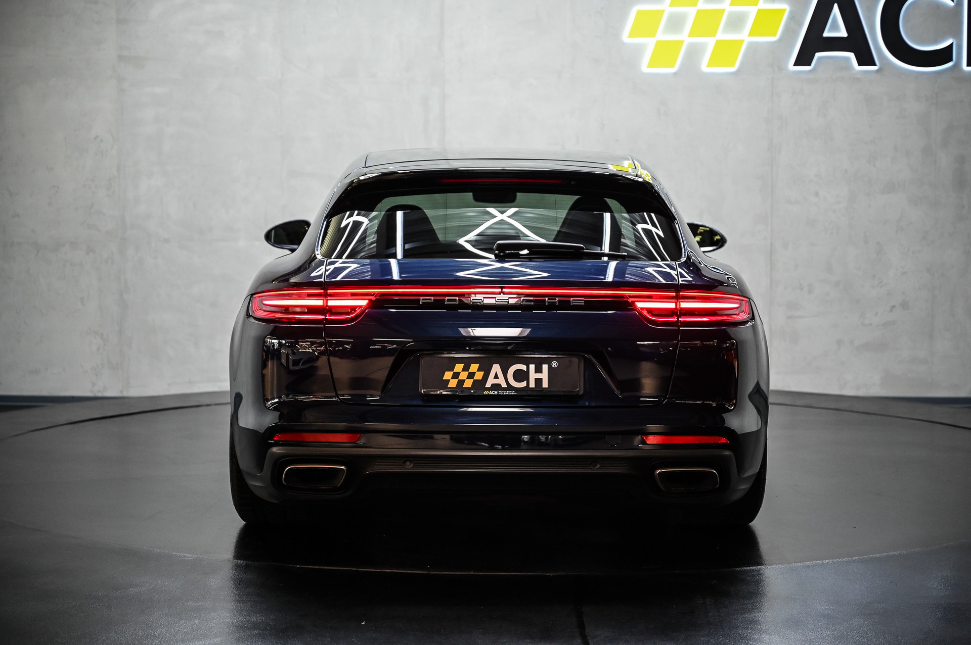 PORSCHE Panamera 4 Sport Turismo-image-7