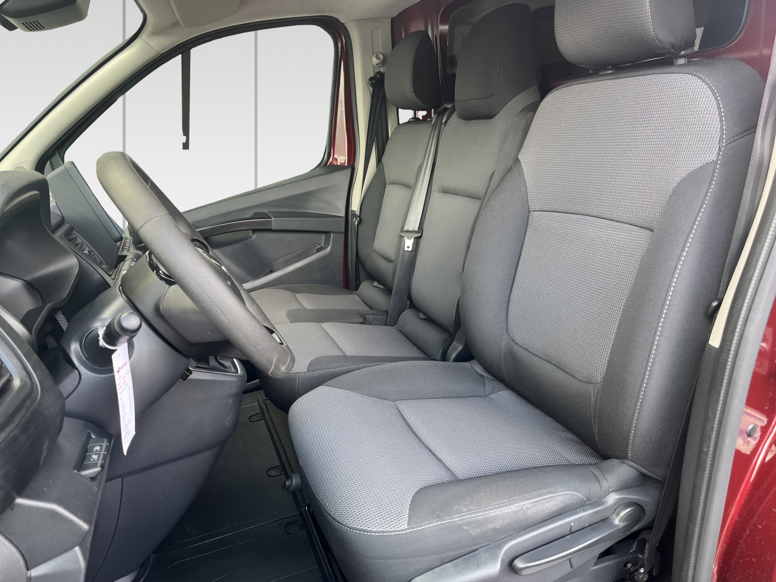 RENAULT Trafic 2.0 Blue dCi 150 Advance L2H1 EDC EN-image-5