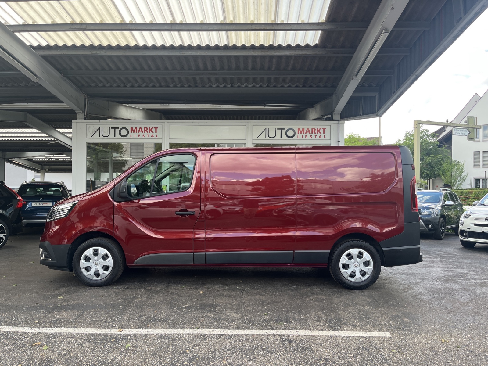 RENAULT Trafic 2.0 Blue dCi 150 Advance L2H1 EDC EN-image-1