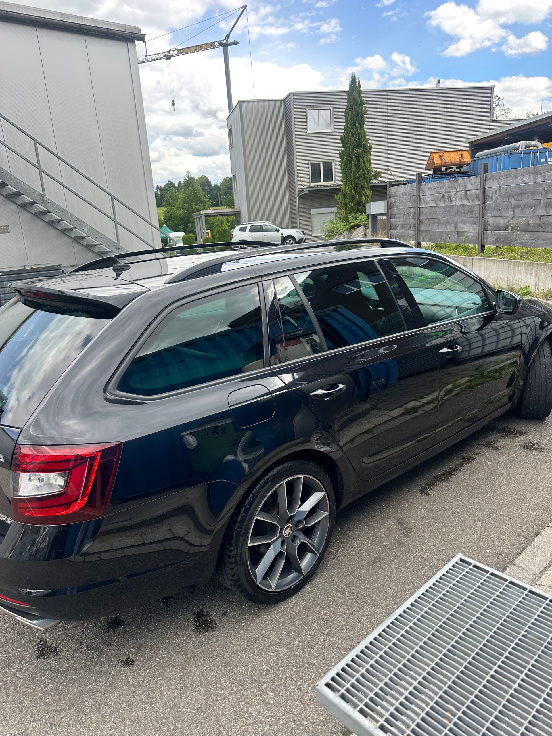 SKODA OCTAVIA-image-5