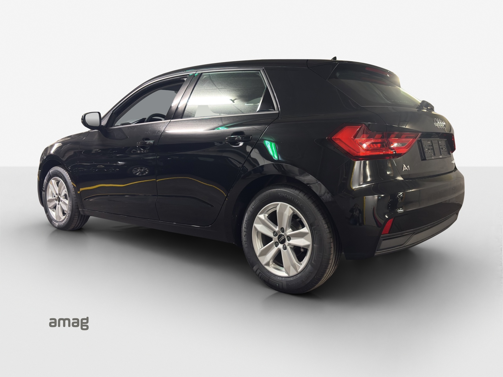 AUDI A1 Sportback 30 TFSI Attraction S-tronic-image-2