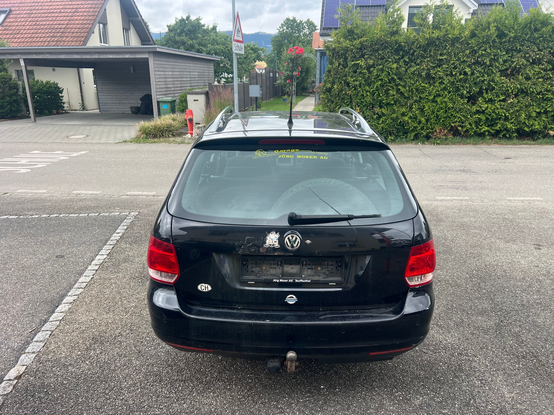 VW Golf Variant 1.9 TDI Comfortline 4Motion-image-4