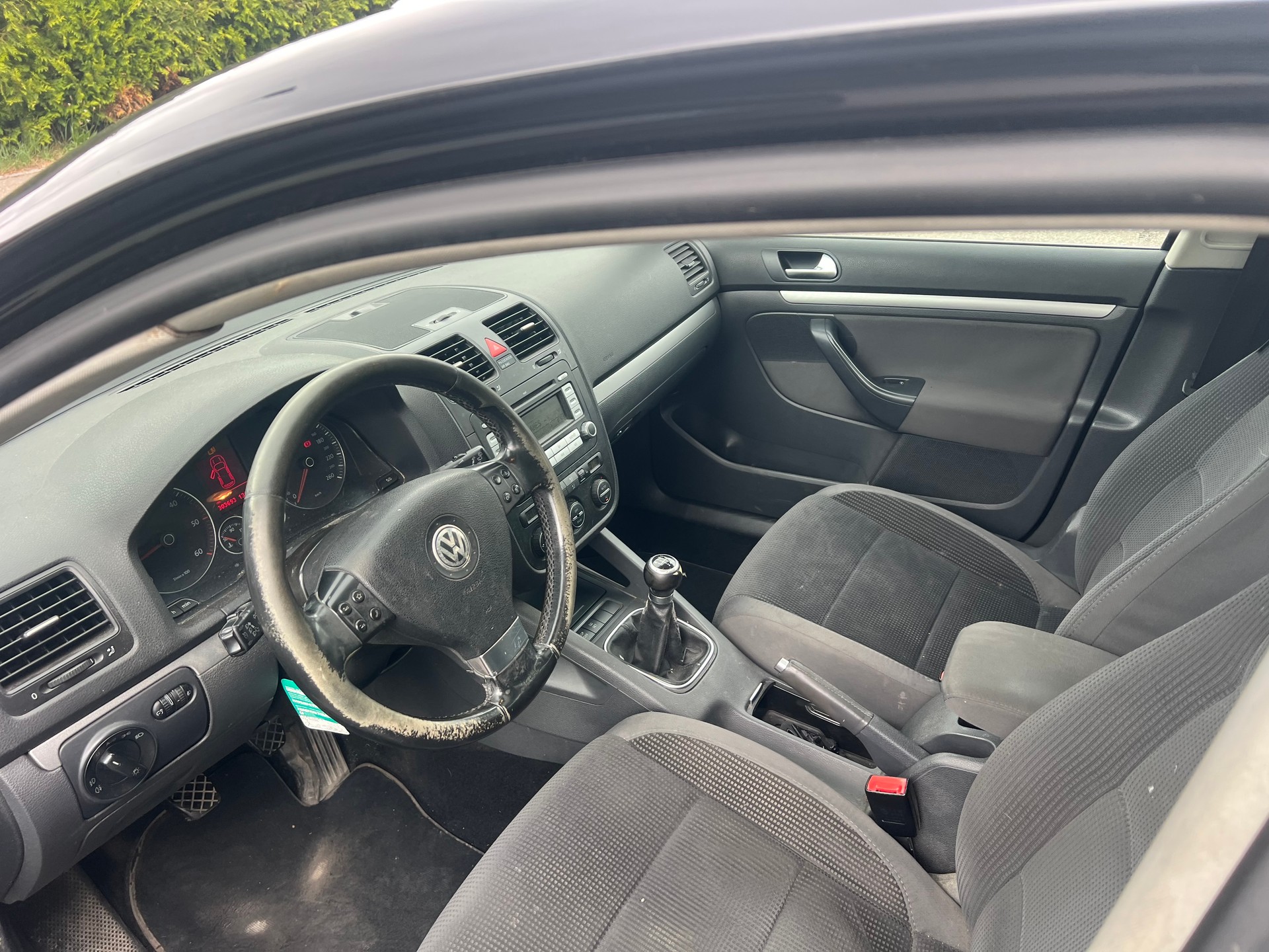 VW Golf Variant 1.9 TDI Comfortline 4Motion-image-7