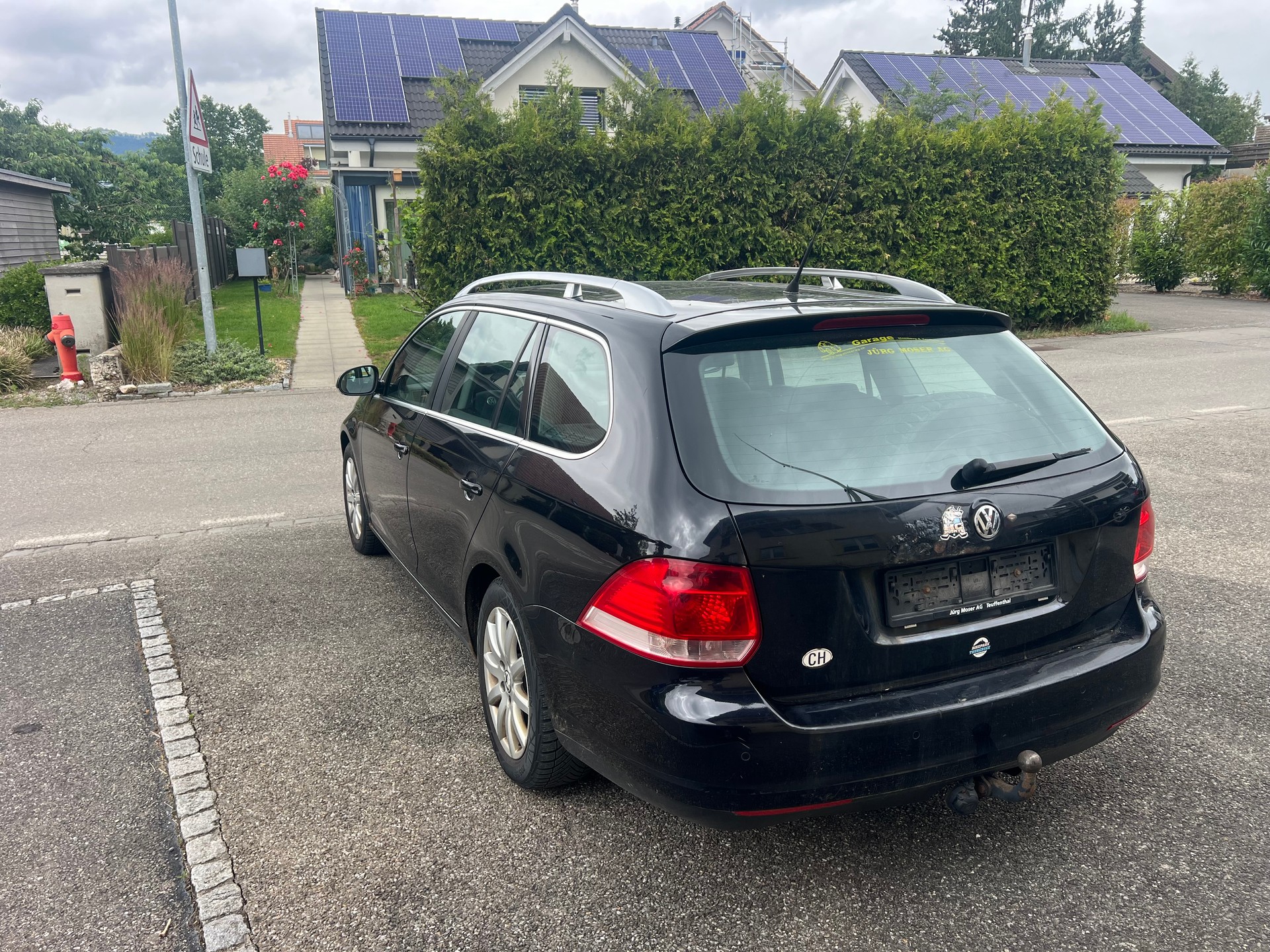 VW Golf Variant 1.9 TDI Comfortline 4Motion-image-5