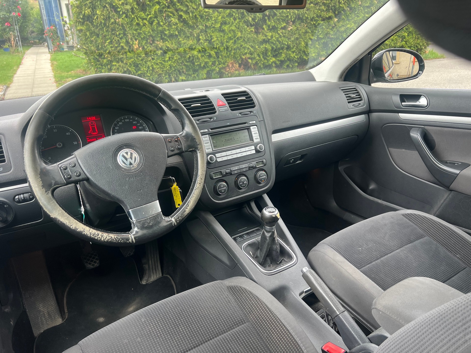 VW Golf Variant 1.9 TDI Comfortline 4Motion-image-6