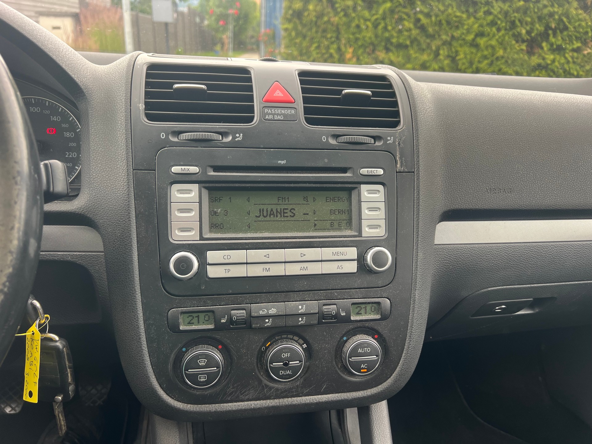 VW Golf Variant 1.9 TDI Comfortline 4Motion-image-9