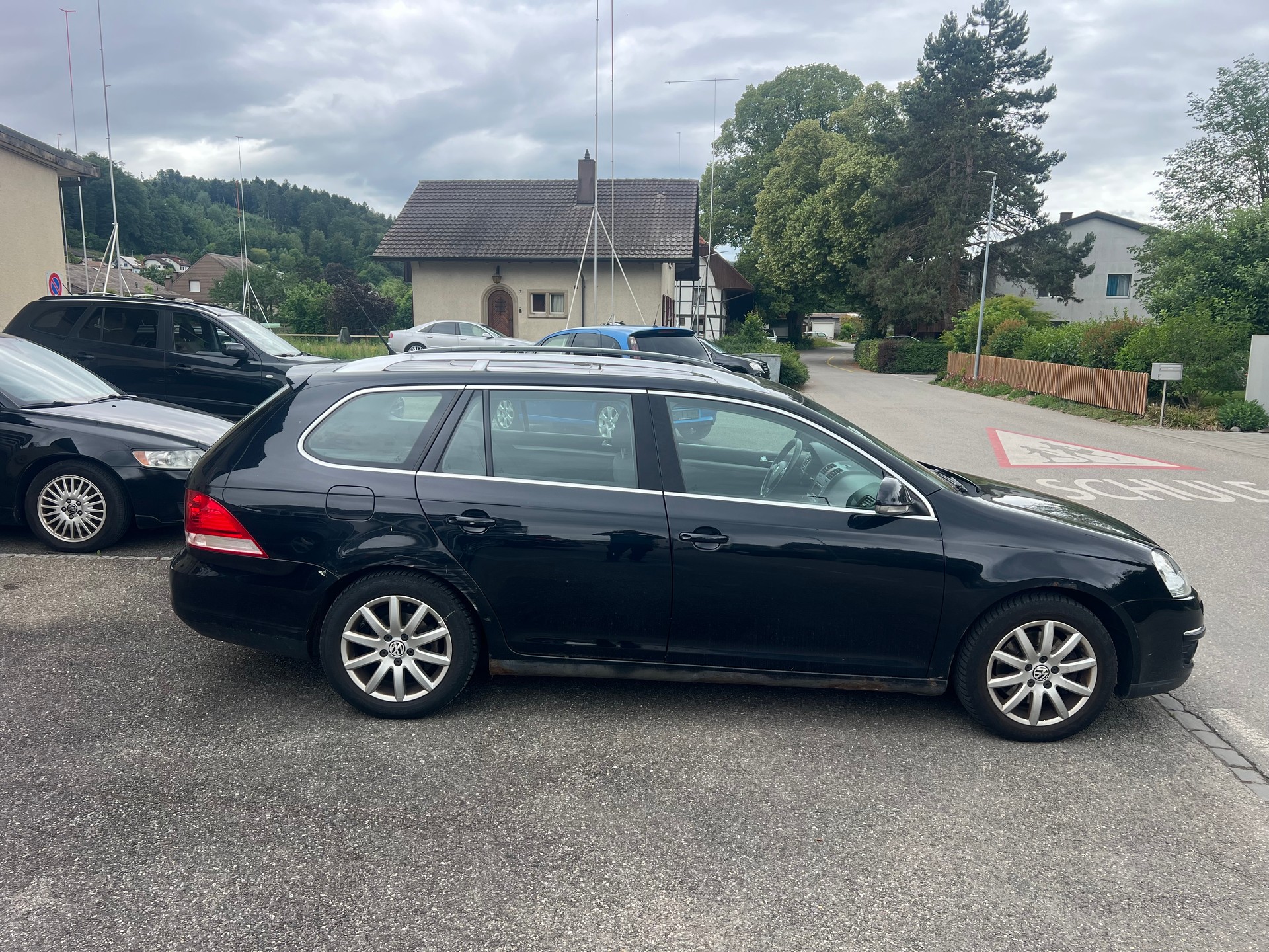 VW Golf Variant 1.9 TDI Comfortline 4Motion-image-3