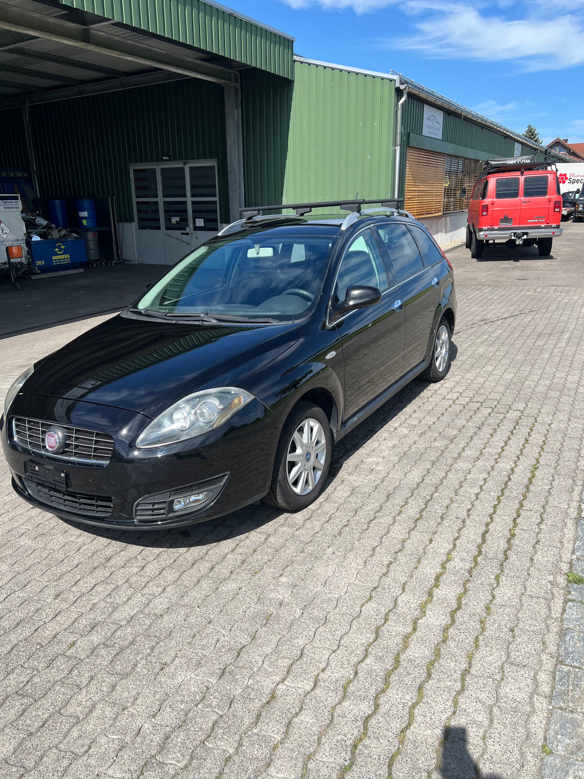 FIAT Croma 2.2 Dynamic Automatic-image-2