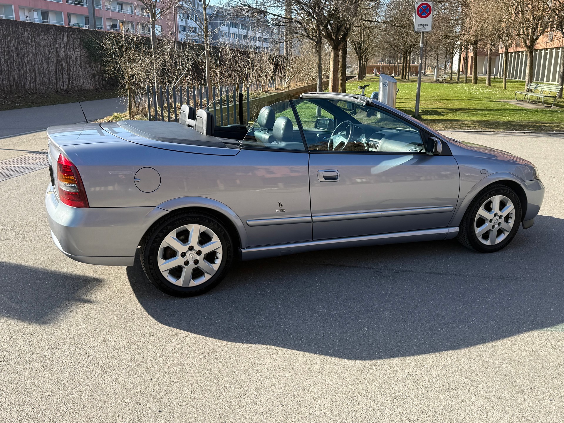 OPEL Astra Cabriolet 2.2i 16V Linea Rossa-image-16
