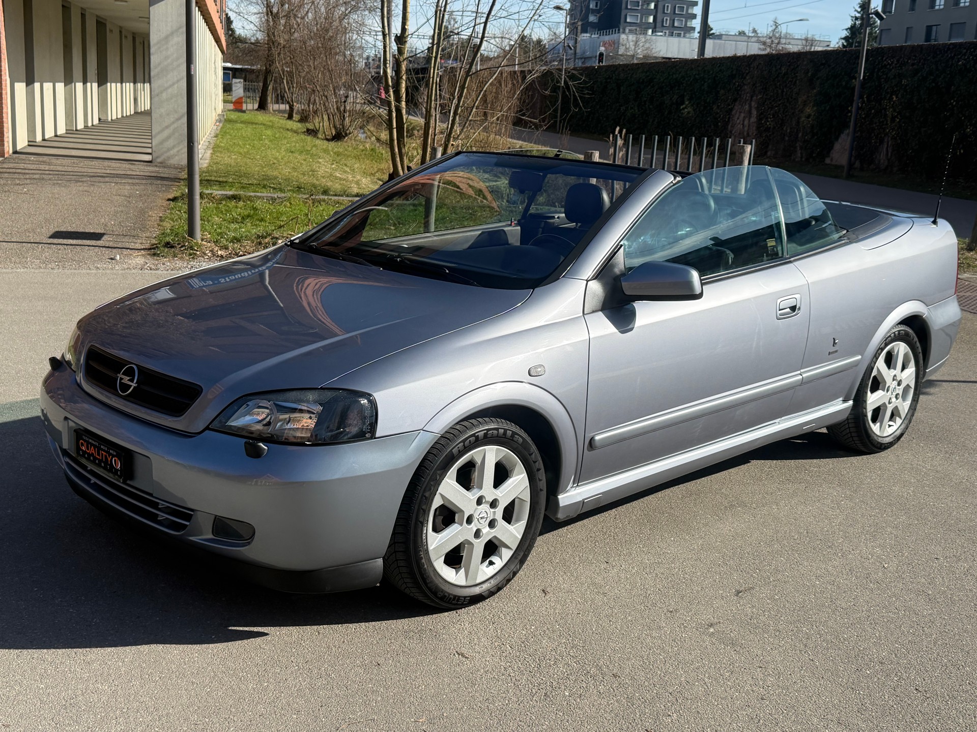 OPEL Astra Cabriolet 2.2i 16V Linea Rossa-image-12