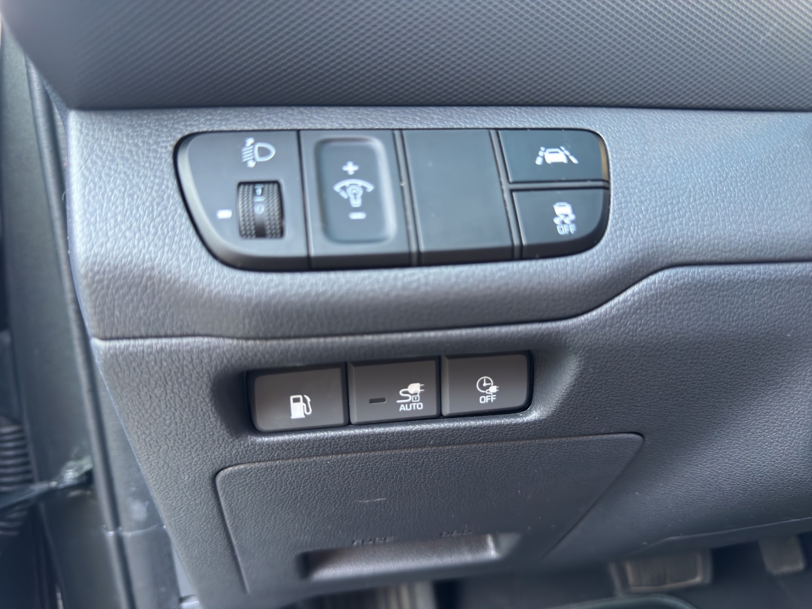 HYUNDAI IONIQ * Frisch ab MFK, Service & Garantie – 1. Hand, Top Zustand-image-21