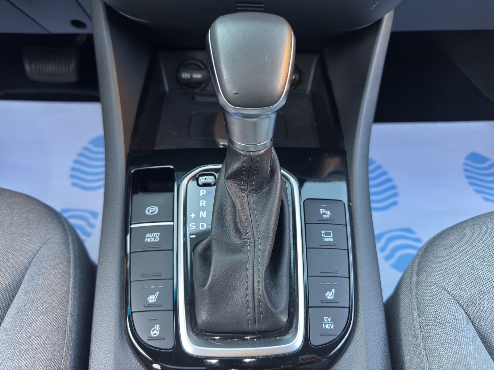 HYUNDAI IONIQ * Frisch ab MFK, Service & Garantie – 1. Hand, Top Zustand-image-24