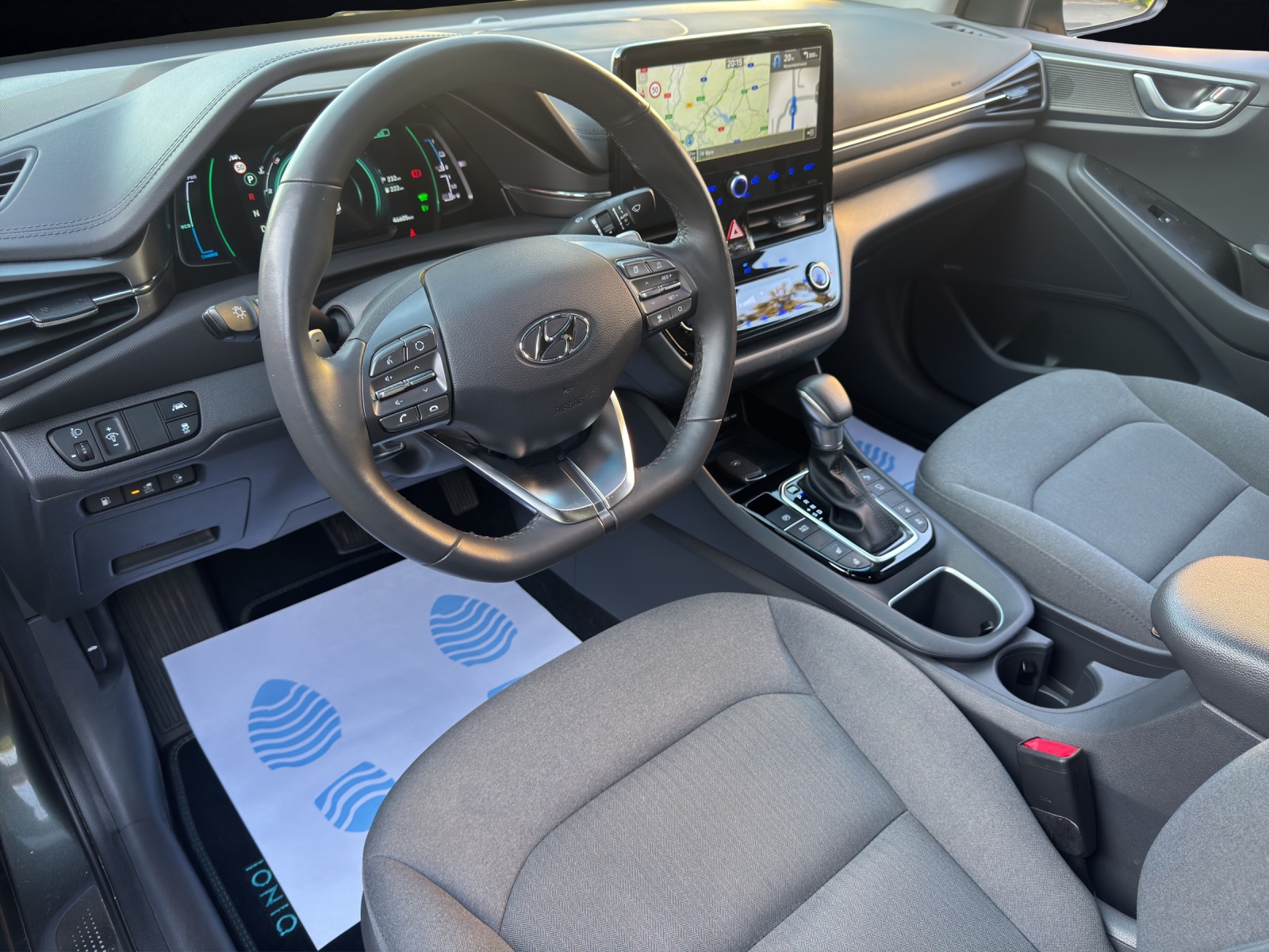 HYUNDAI IONIQ * Frisch ab MFK, Service & Garantie – 1. Hand, Top Zustand-image-11