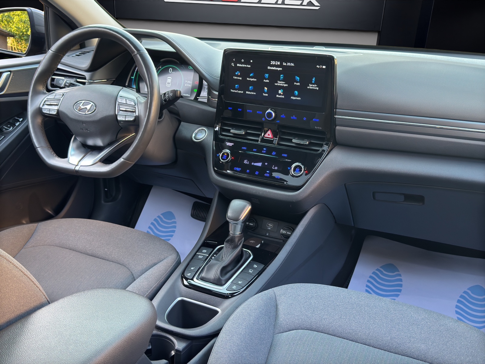 HYUNDAI IONIQ * Frisch ab MFK, Service & Garantie – 1. Hand, Top Zustand-image-9