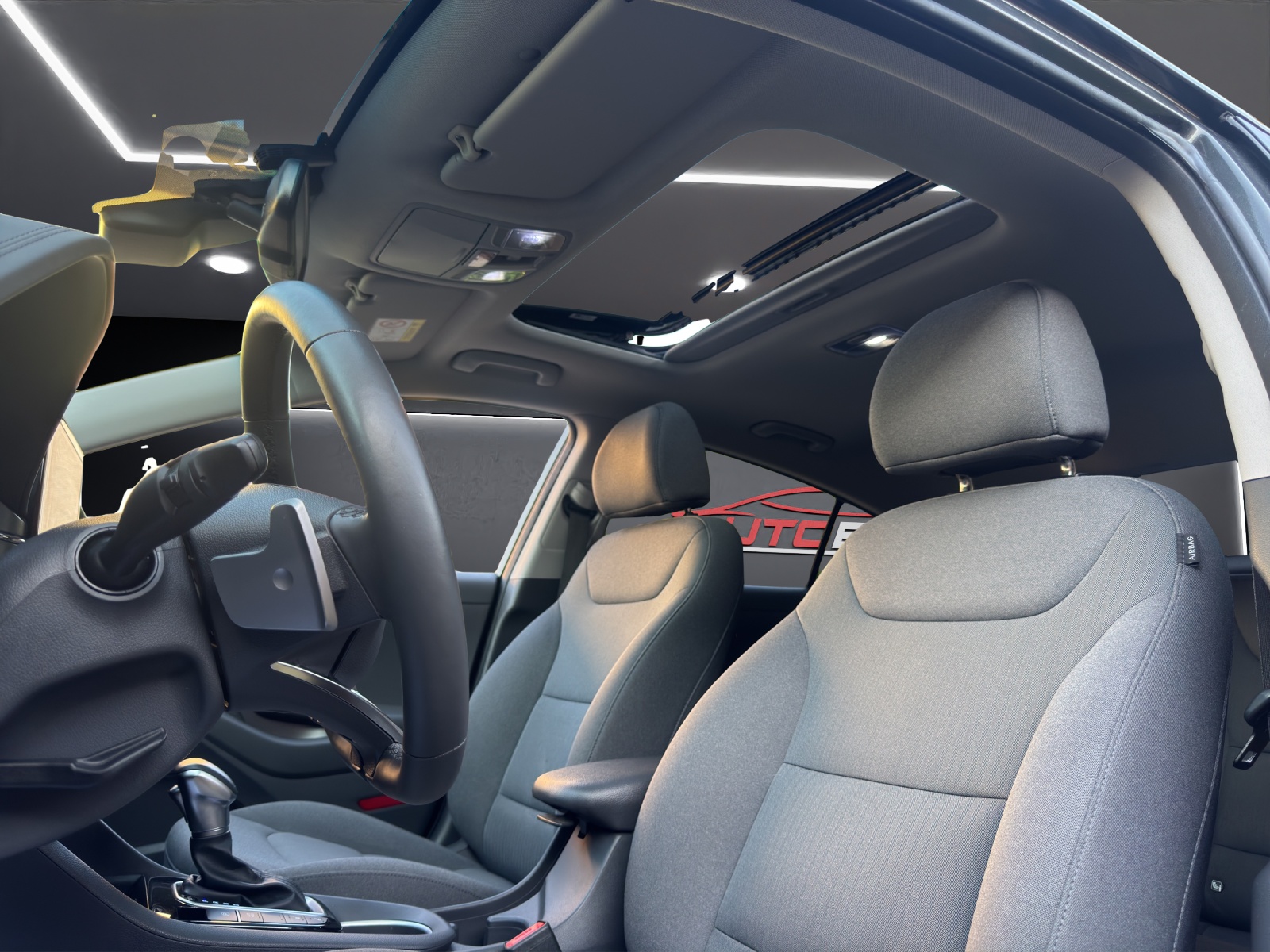 HYUNDAI IONIQ * Frisch ab MFK, Service & Garantie – 1. Hand, Top Zustand-image-13