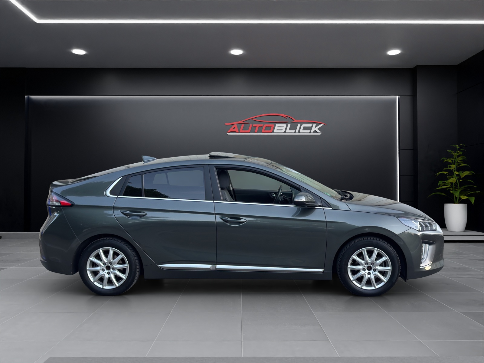 HYUNDAI IONIQ * Frisch ab MFK, Service & Garantie – 1. Hand, Top Zustand-image-6