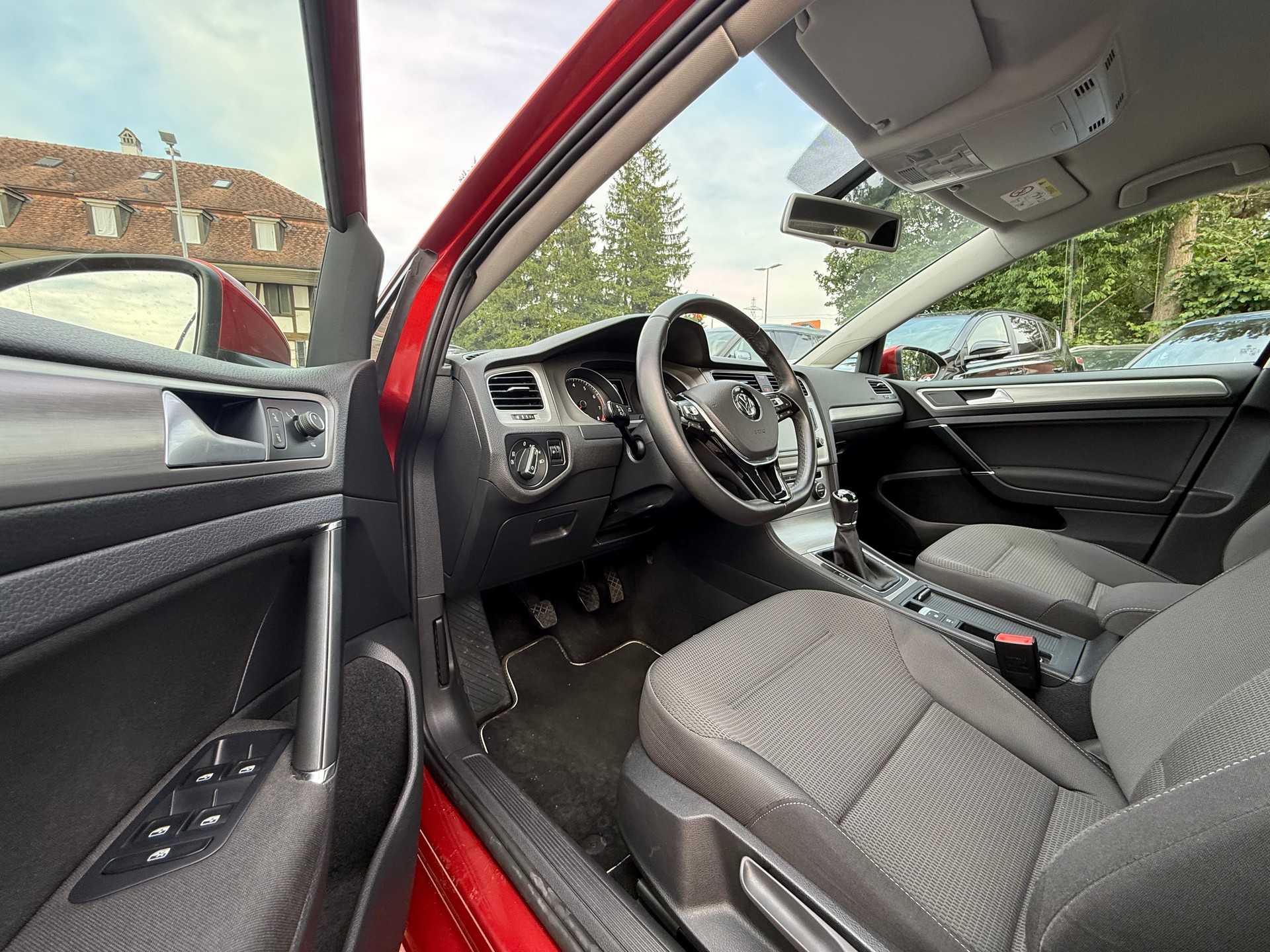 VW Golf 1.0 TSI BlueMotion Comfortline-image-8