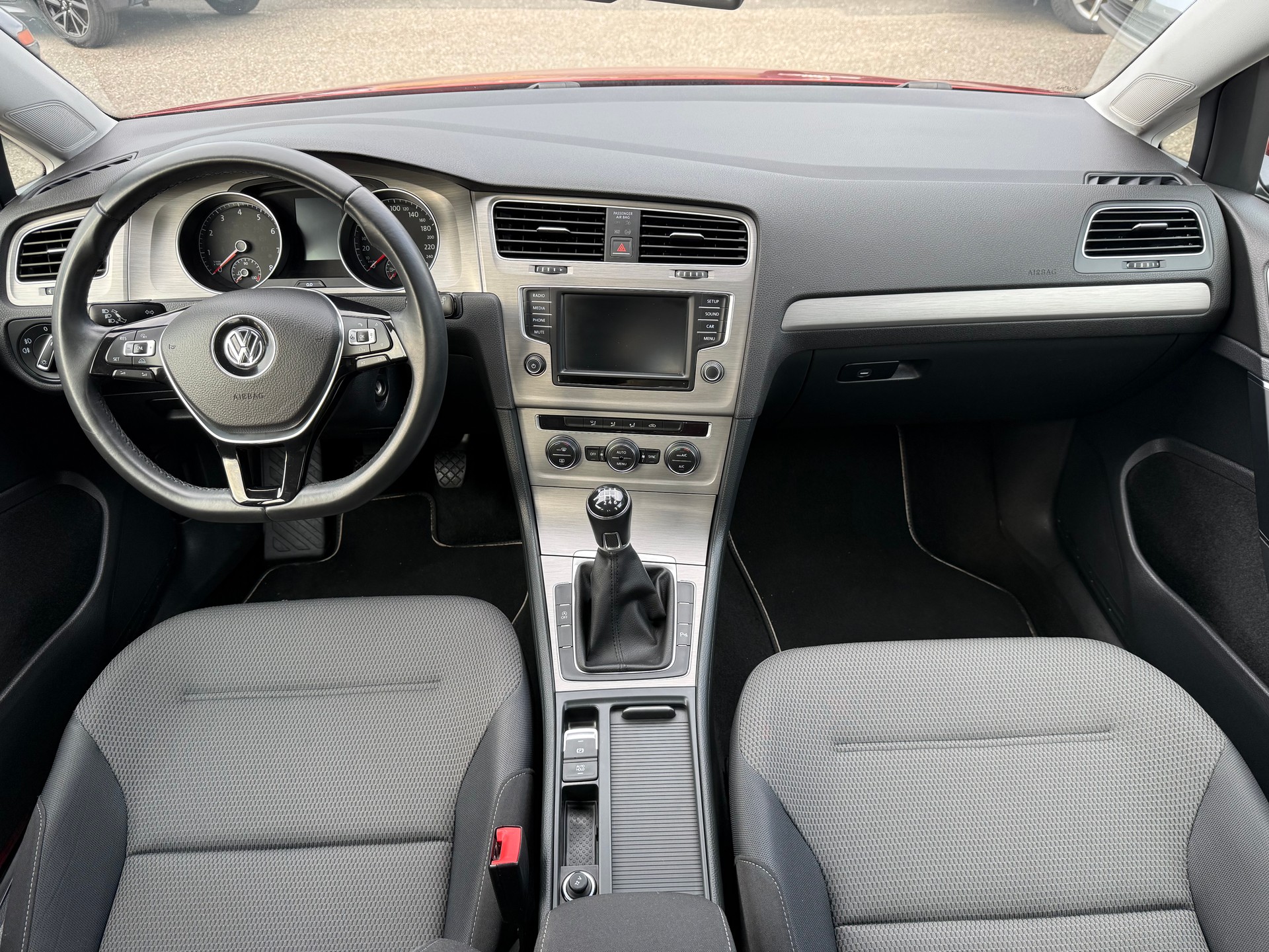 VW Golf 1.0 TSI BlueMotion Comfortline-image-11