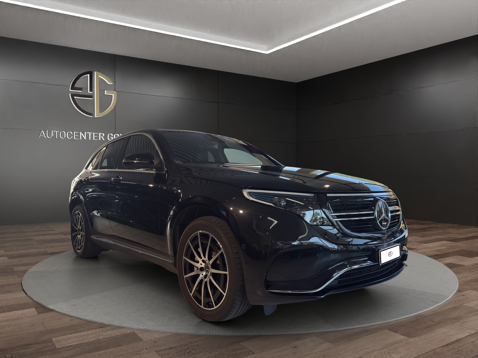 MERCEDES-BENZ EQC 400 AMG Line 4Matic-image-5