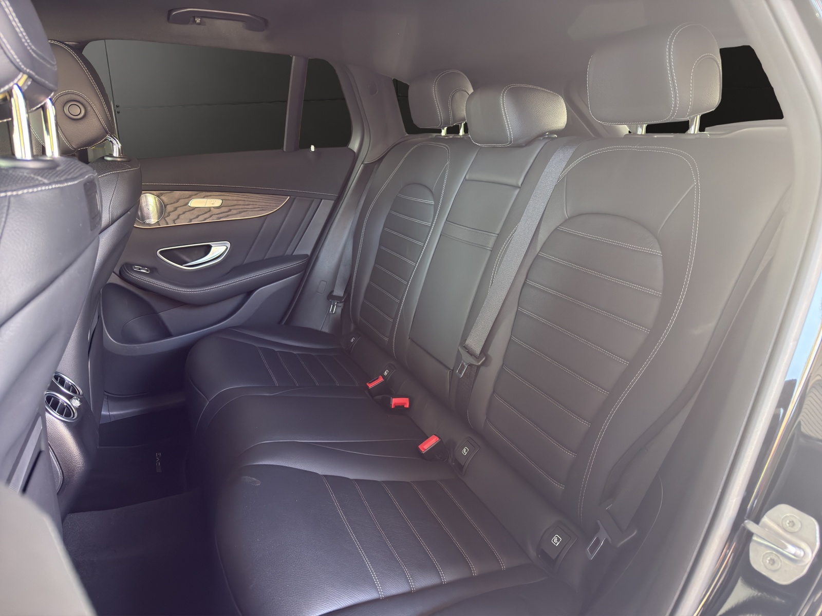 MERCEDES-BENZ EQC 400 AMG Line 4Matic-image-11