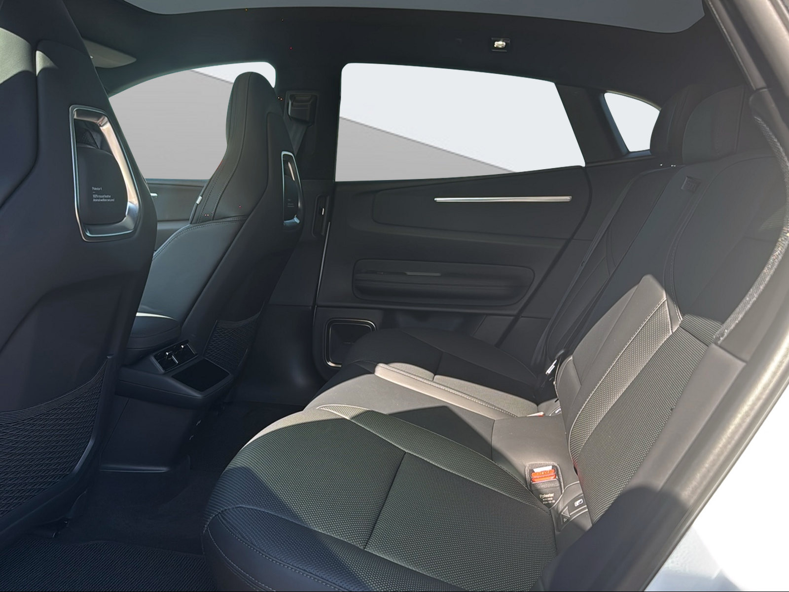 POLESTAR 4 Long Range Dual Motor-image-13