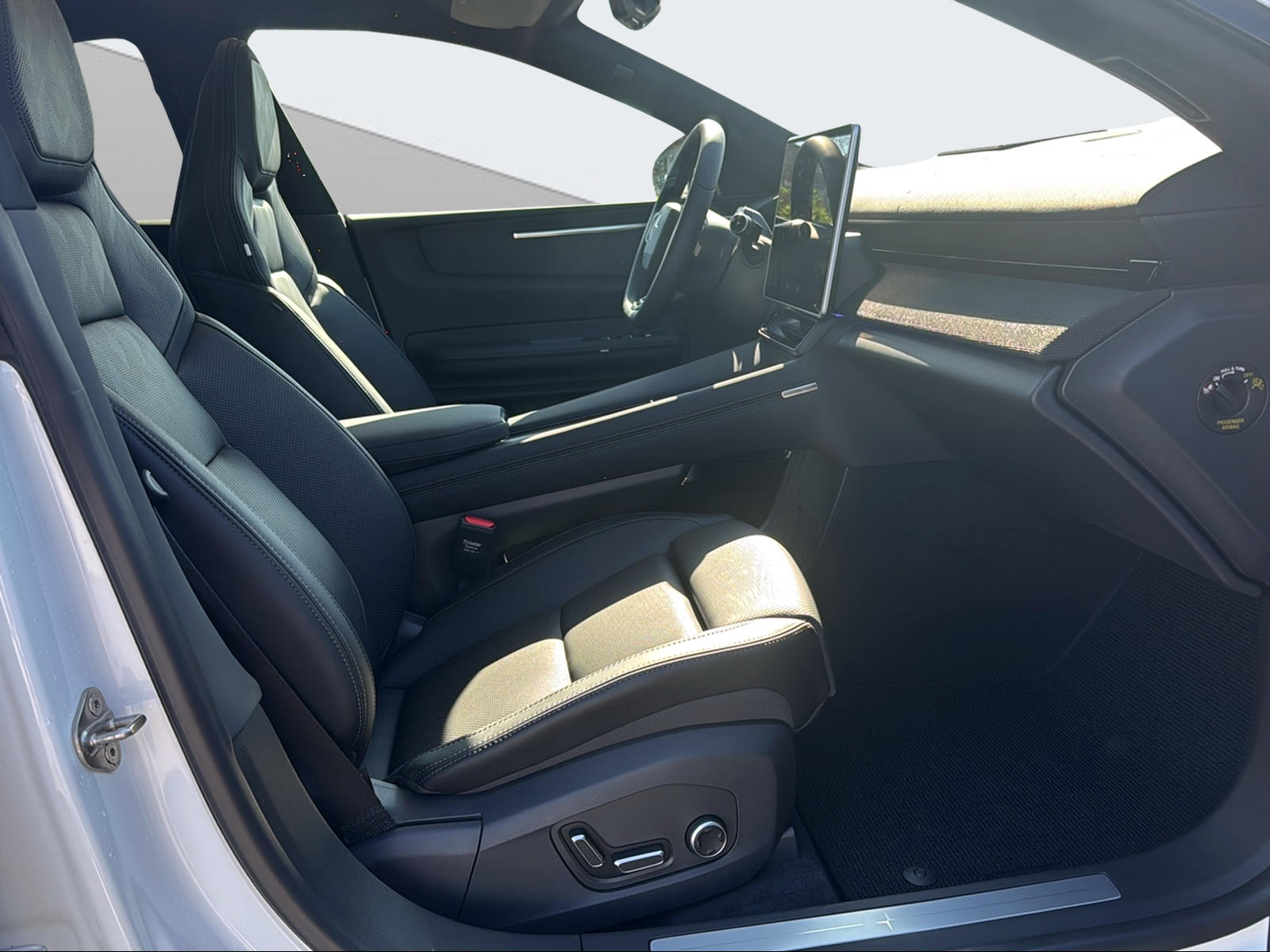 POLESTAR 4 Long Range Dual Motor-image-14