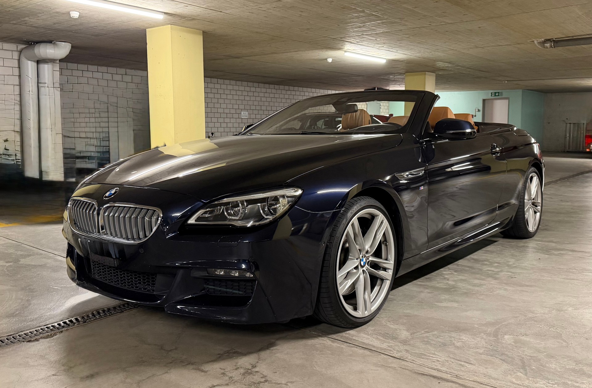 BMW 650i Cabrio xDrive-image-1