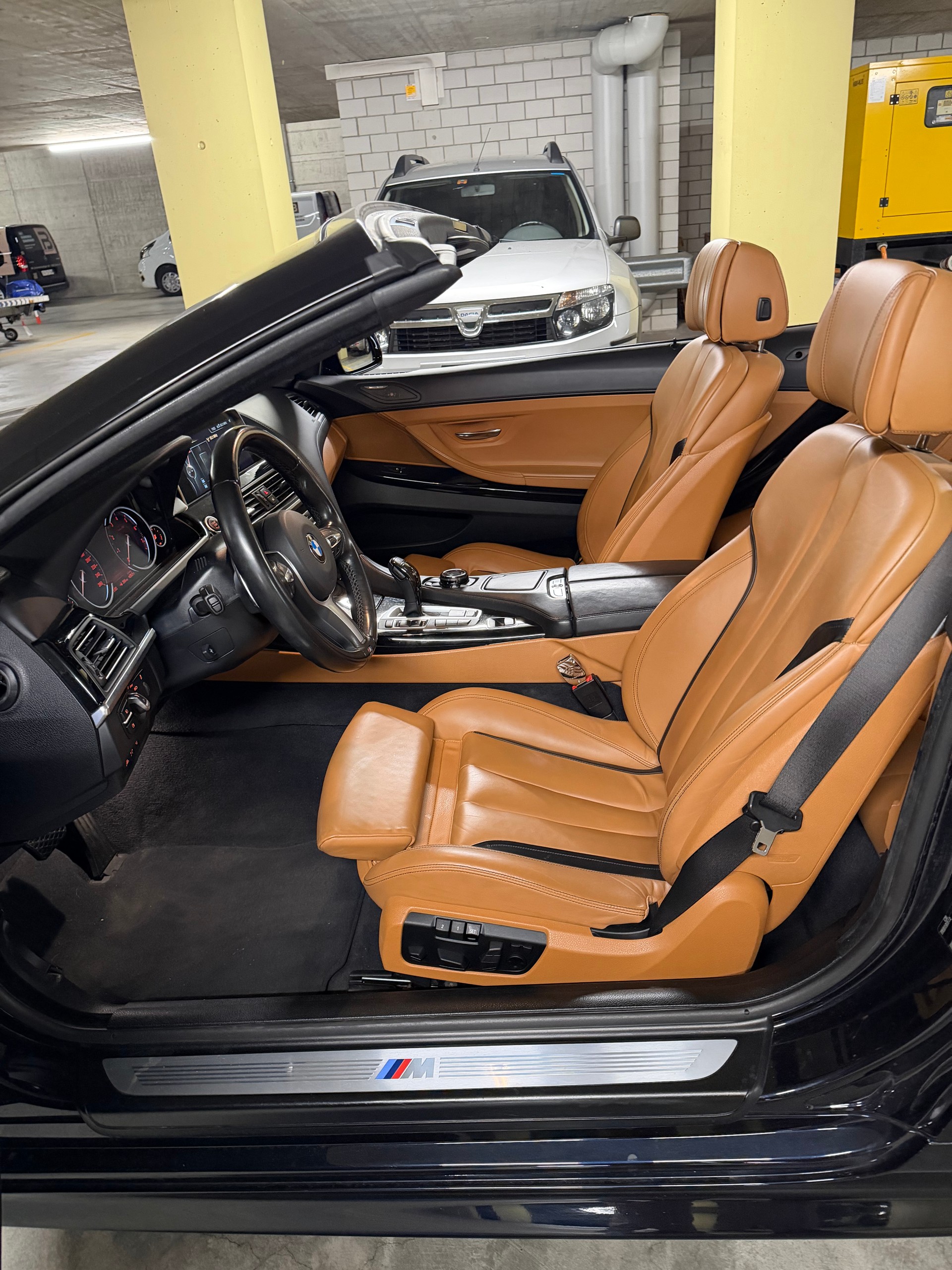 BMW 650i Cabrio xDrive-image-10