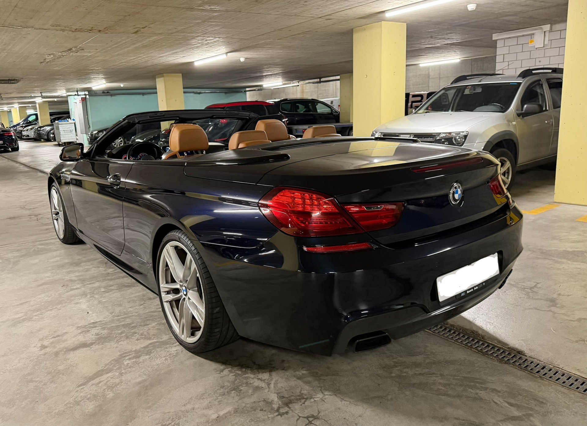 BMW 650i Cabrio xDrive-image-5