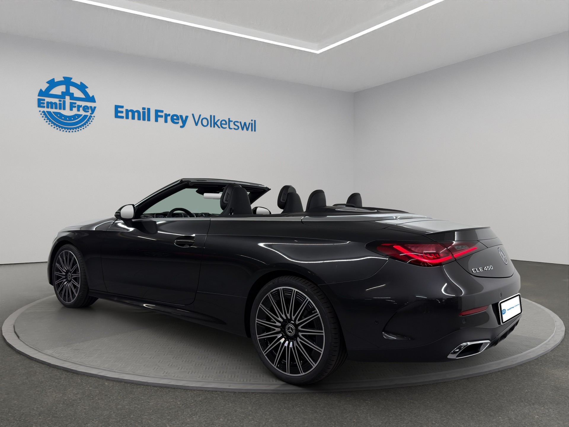 MERCEDES-BENZ CLE 450 AMG Line 4matic Cabriolet-image-4