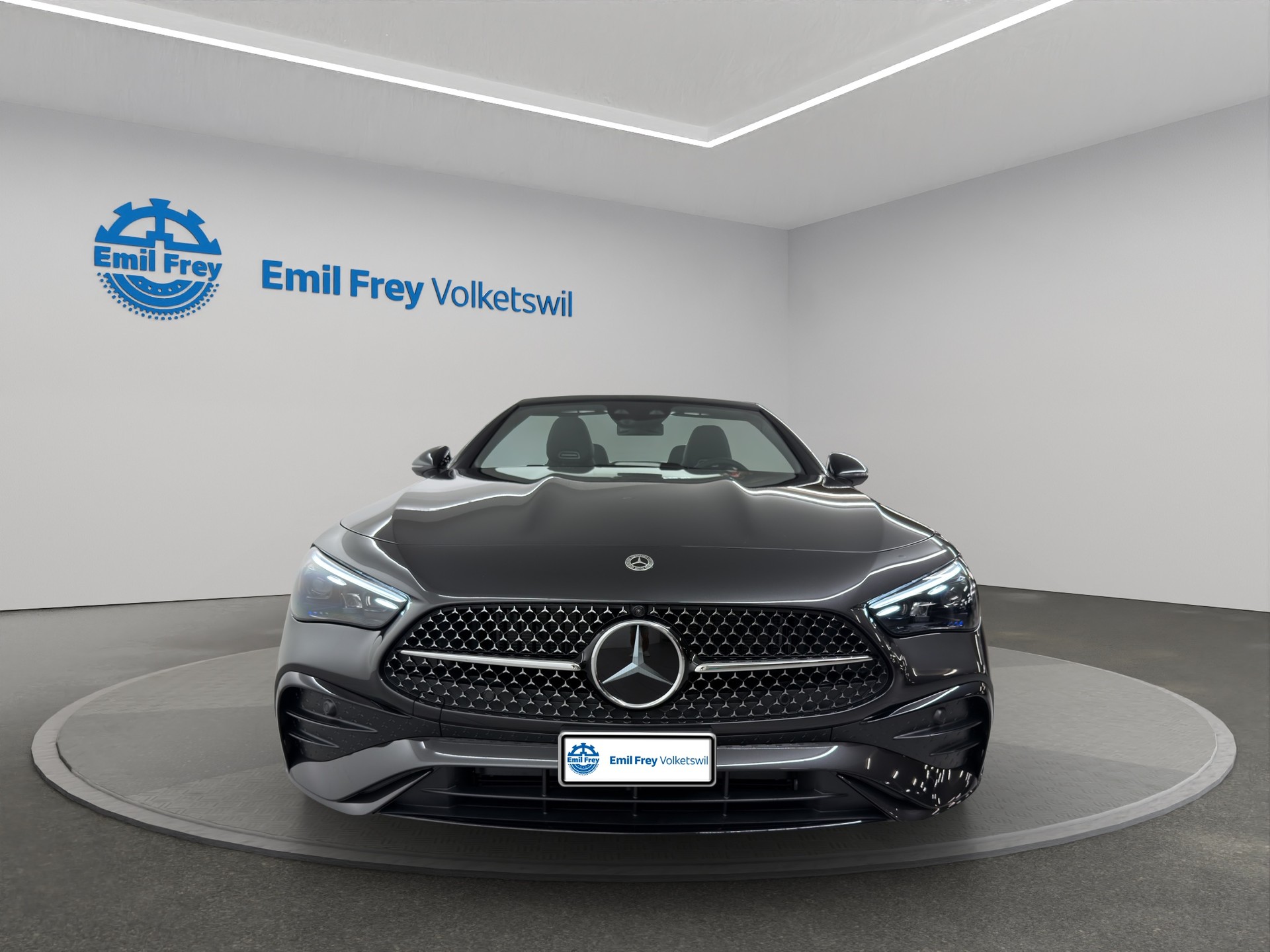 MERCEDES-BENZ CLE 450 AMG Line 4matic Cabriolet-image-5