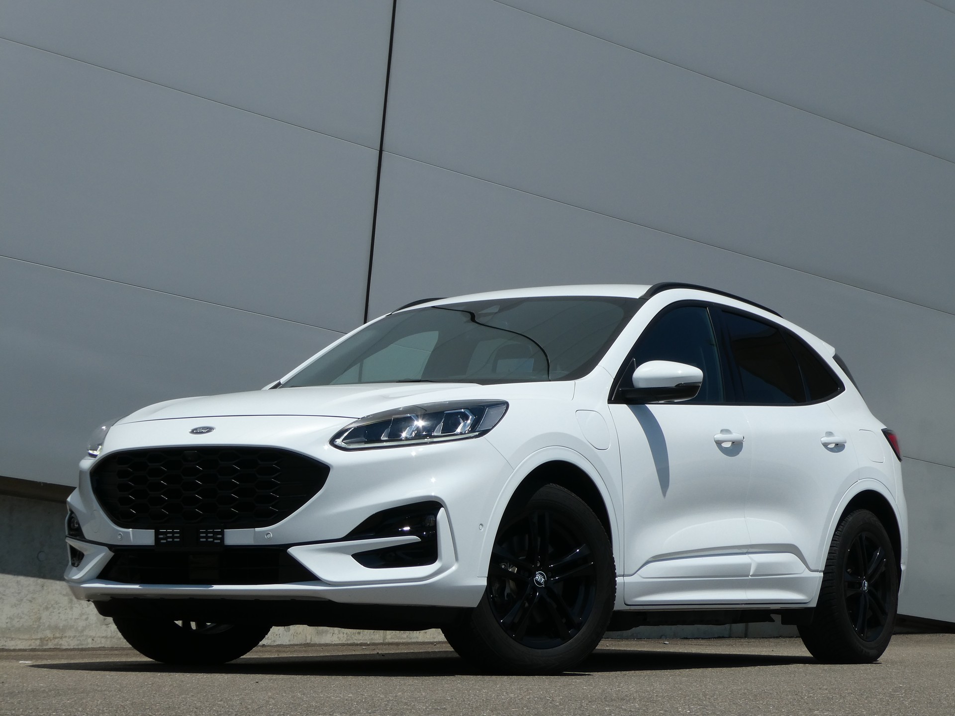 FORD Kuga 2.5 PHEV ST-Line 2WD-image-0