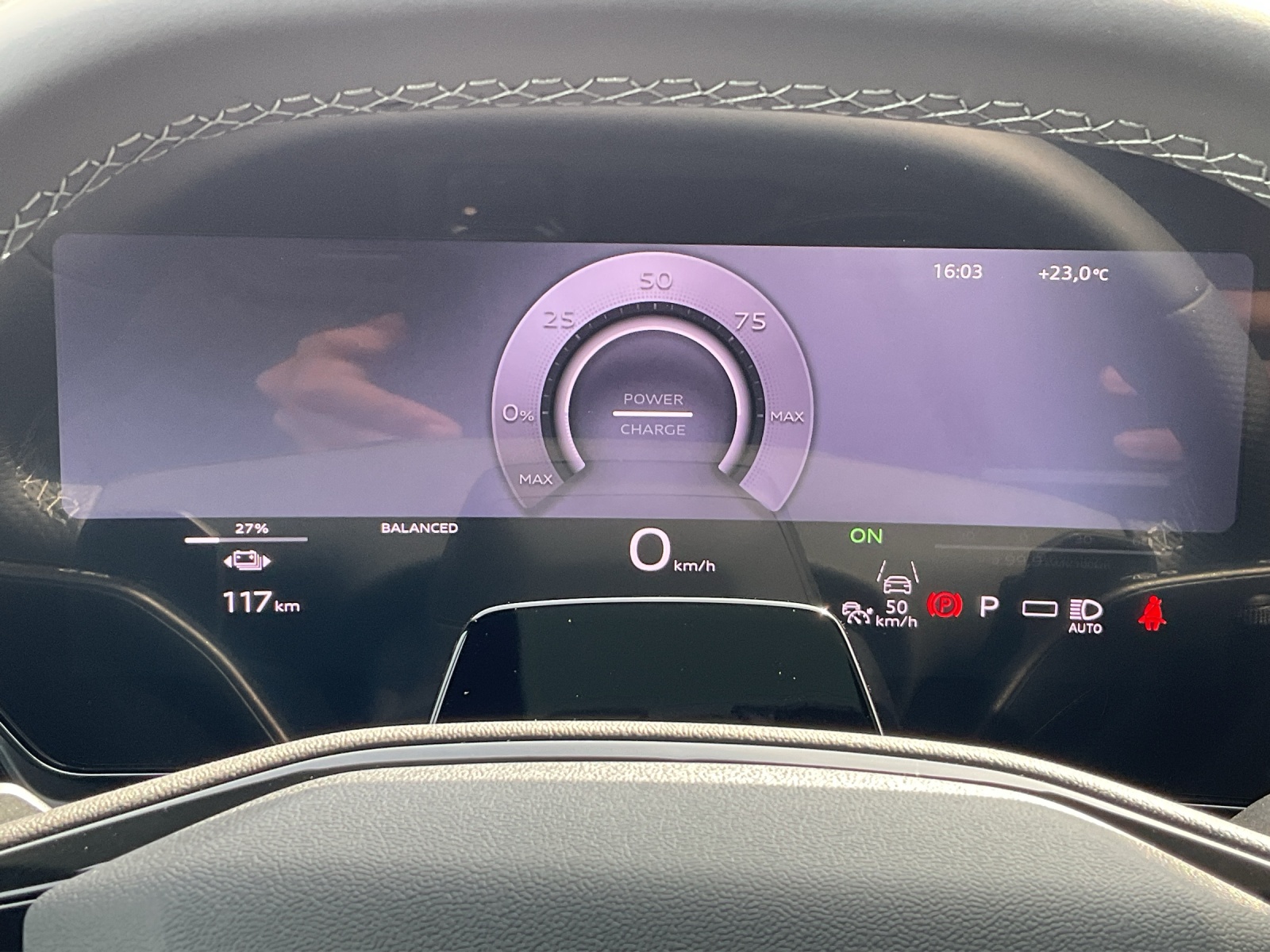 AUDI A6 Avant e-tron quattro-image-7