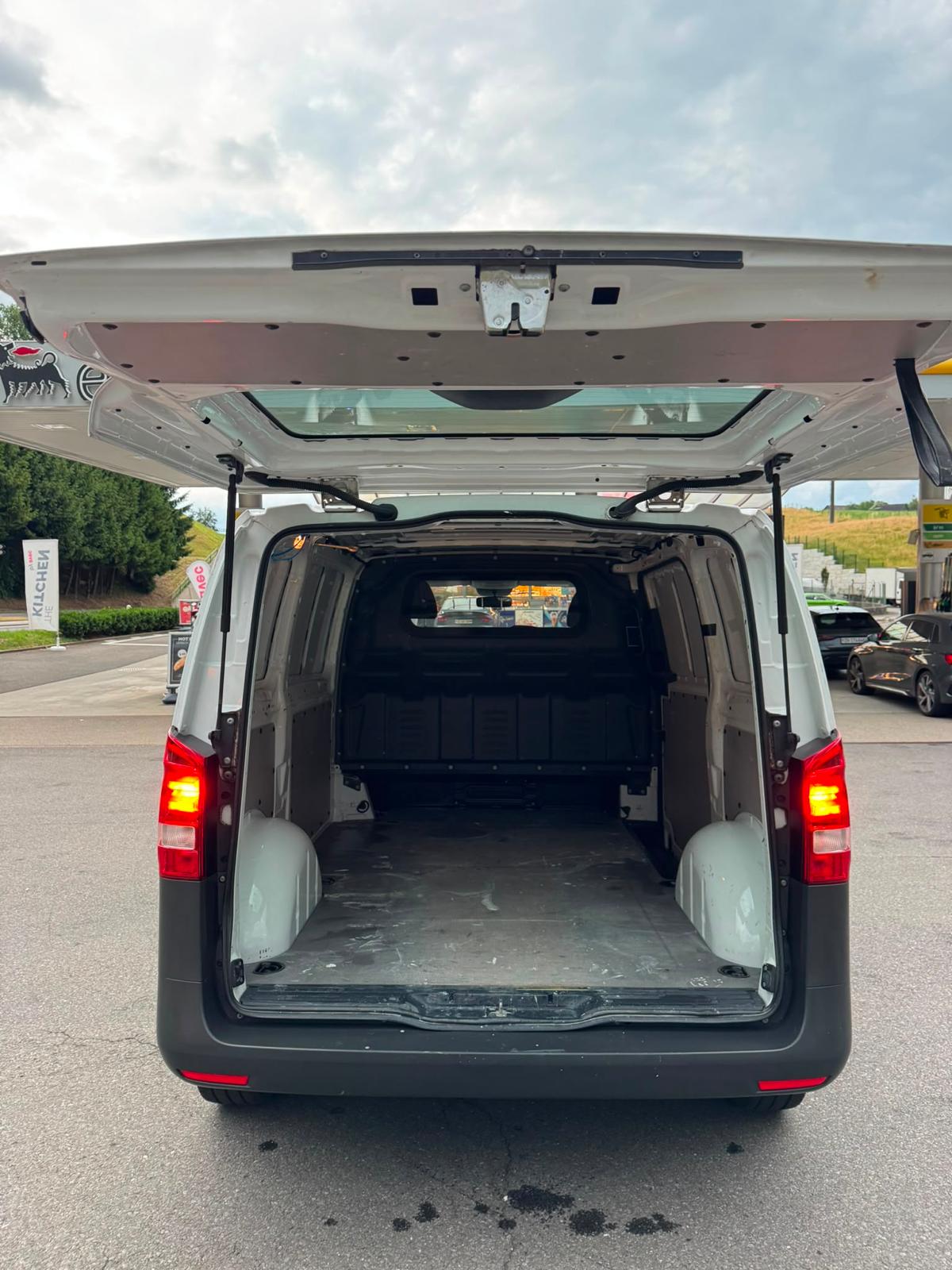 MERCEDES-BENZ Vito 111 CDI L Euro 5-image-7