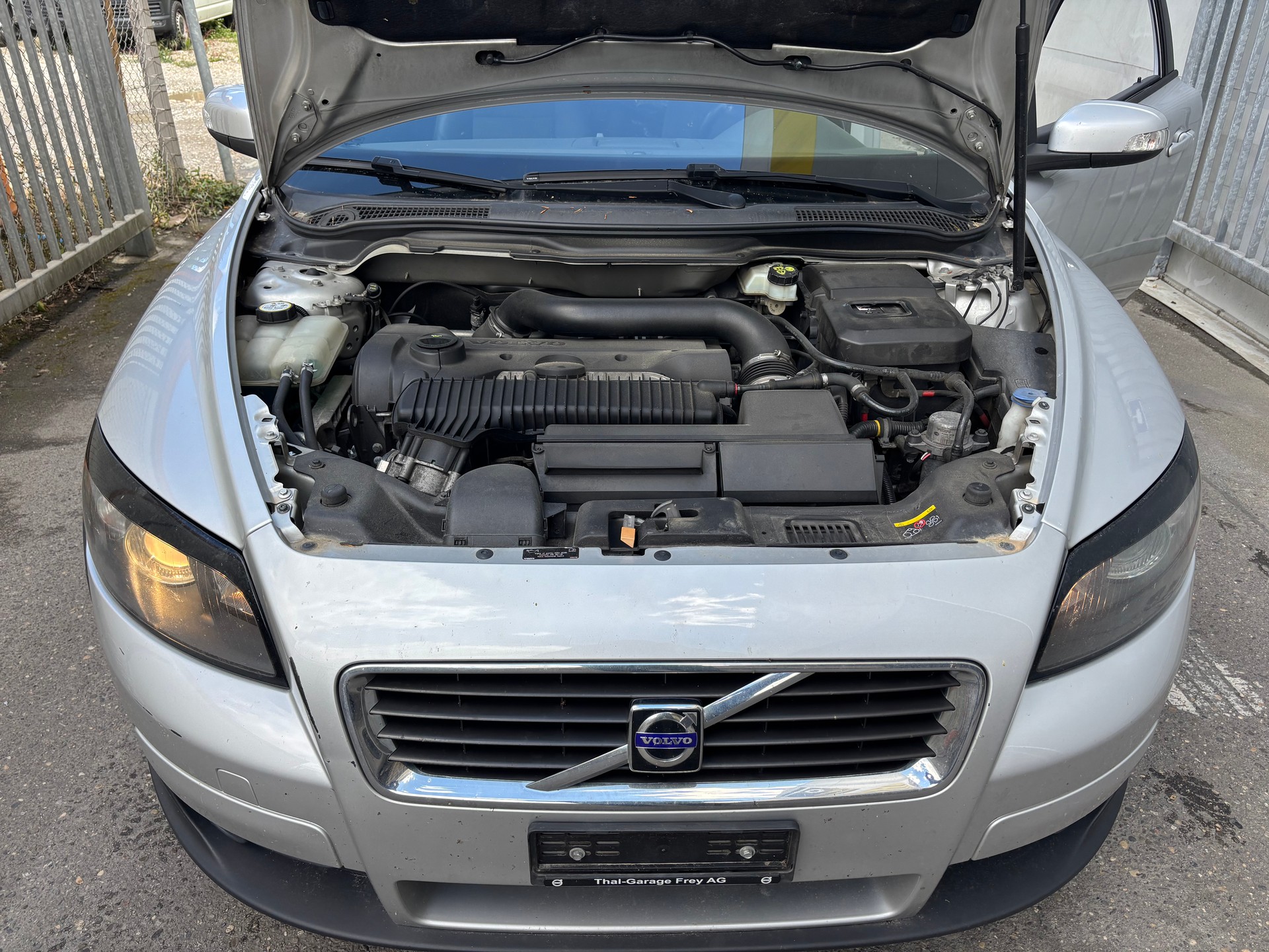 VOLVO C30 T5 Summum Geartronic-image-12