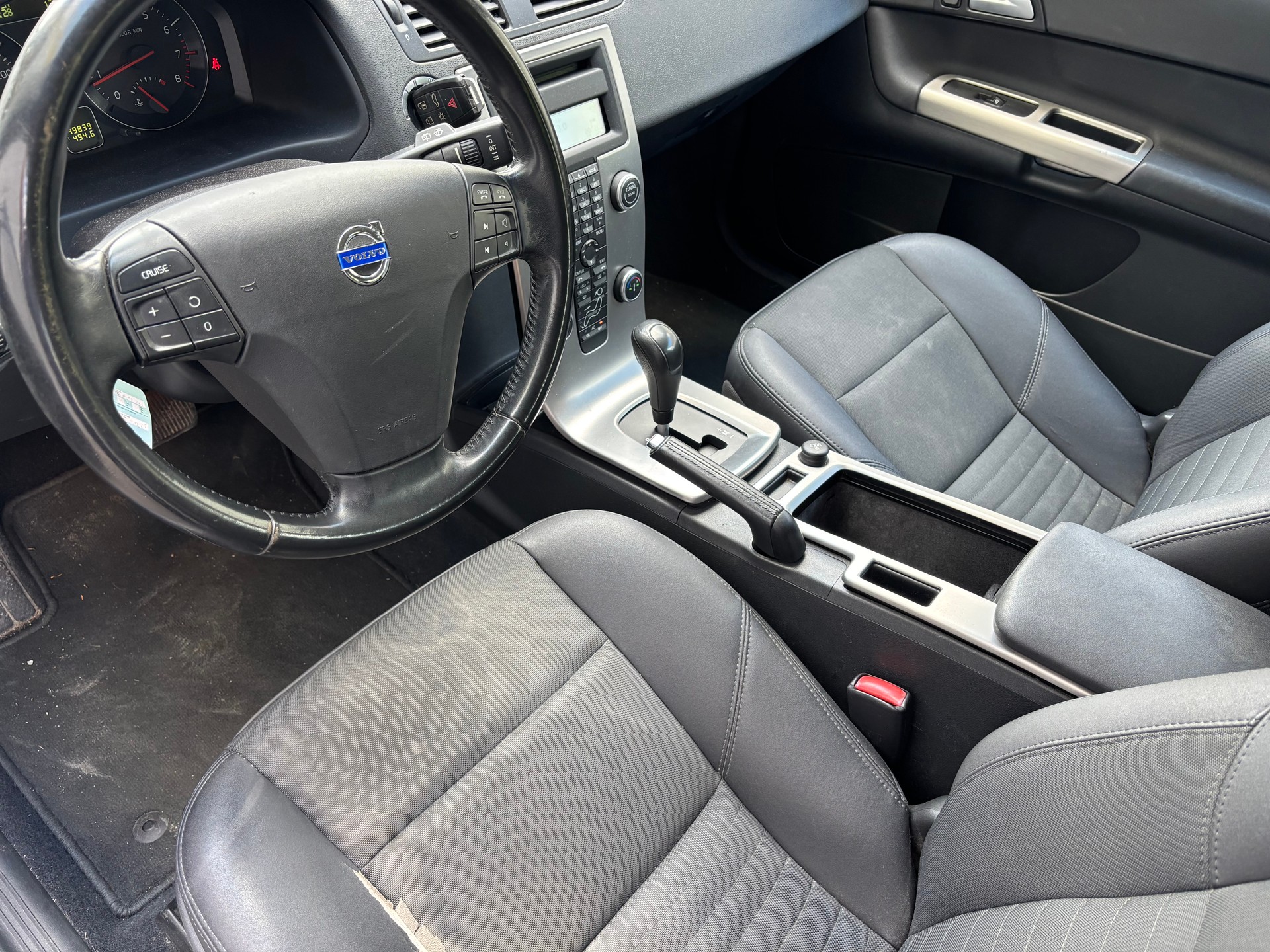 VOLVO C30 T5 Summum Geartronic-image-9