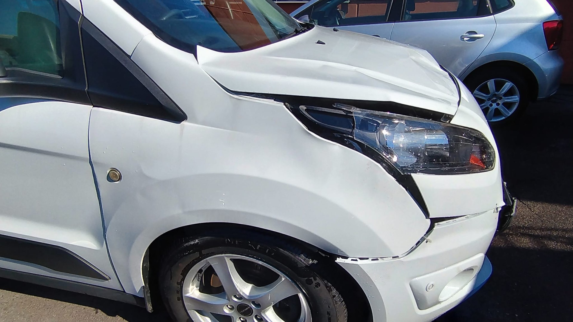 FORD Tourneo Connect 1.5 TDCi Trend Powershift-image-13