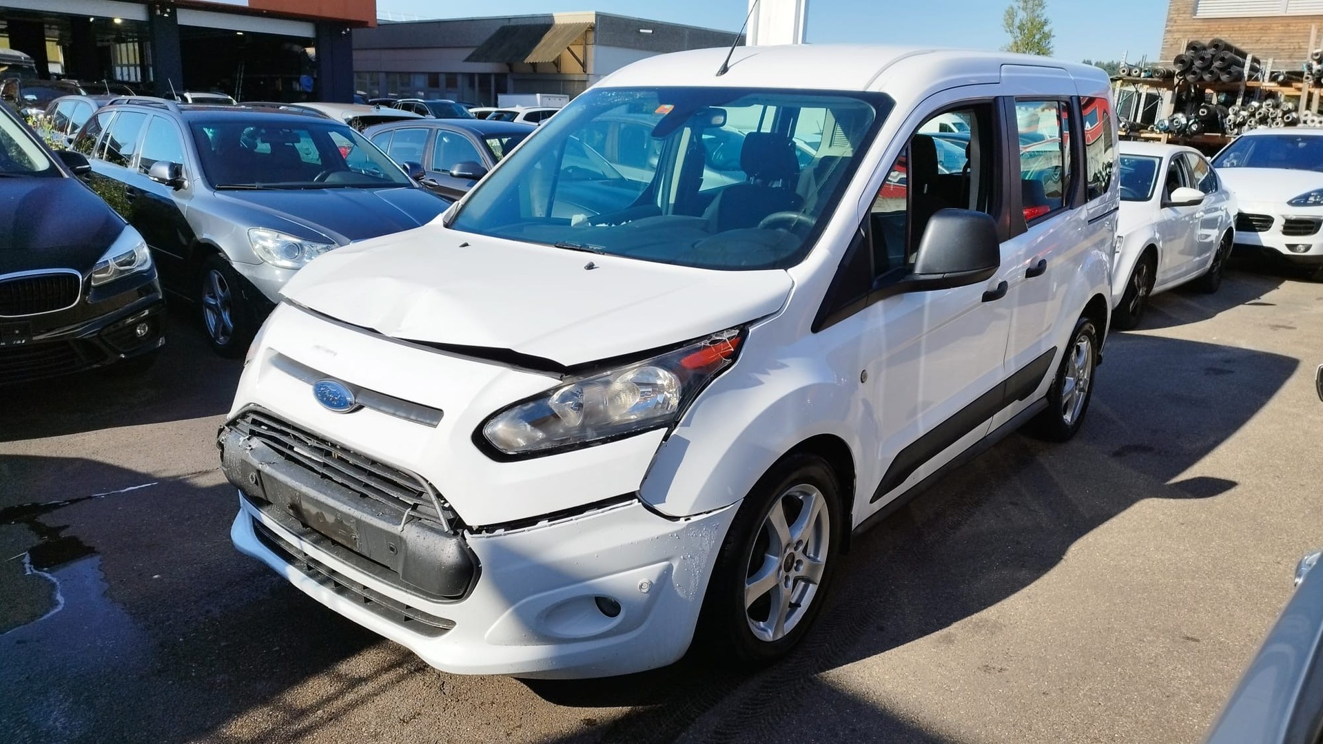 FORD Tourneo Connect 1.5 TDCi Trend Powershift-image-0